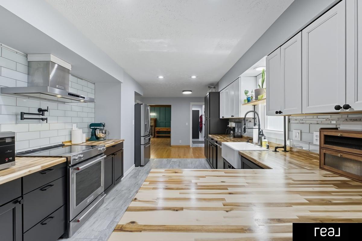 1701 Childs road east Road