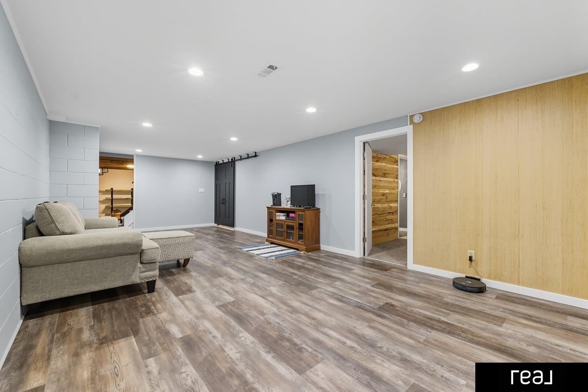 1701 Childs road east Road