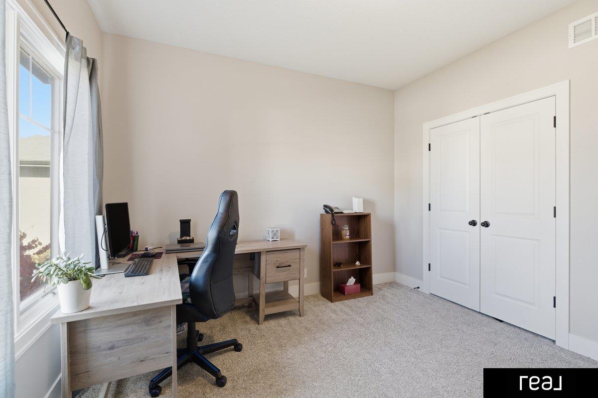 18765 Spaulding Street