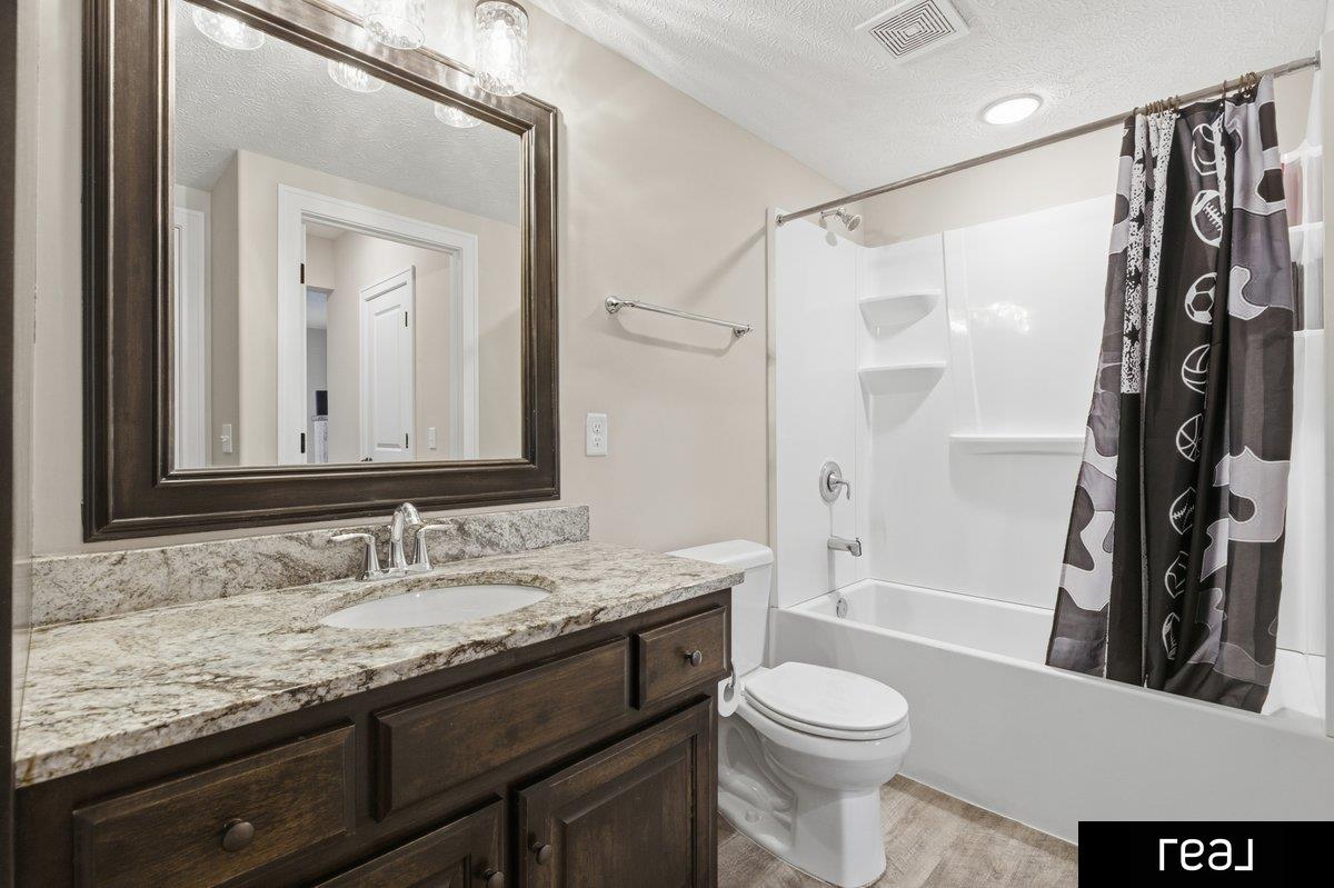 18765 Spaulding Street