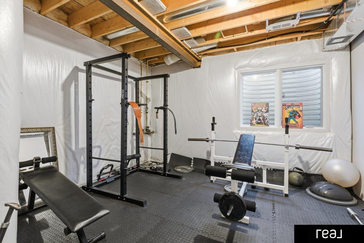 18765 Spaulding Street