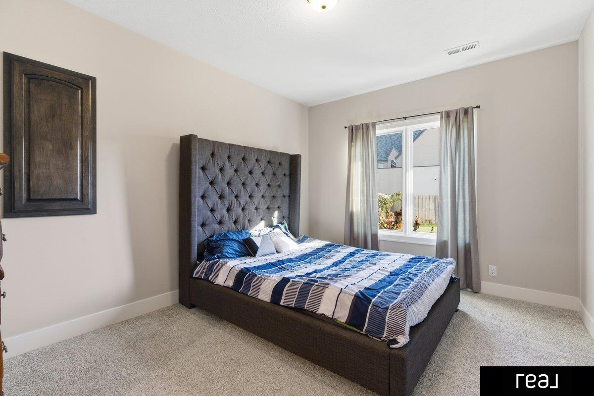 18765 Spaulding Street