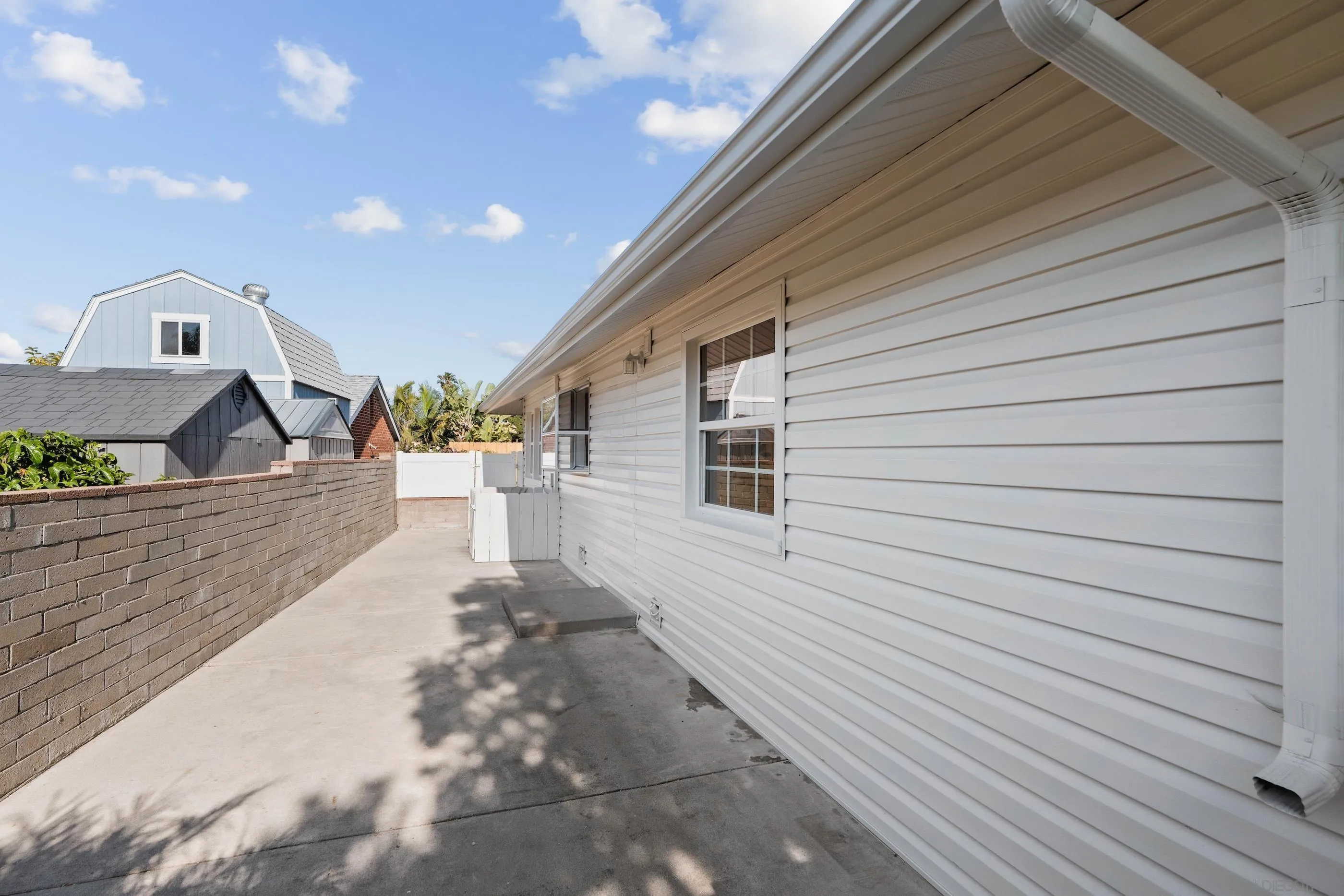 4539 La Crosse Ave