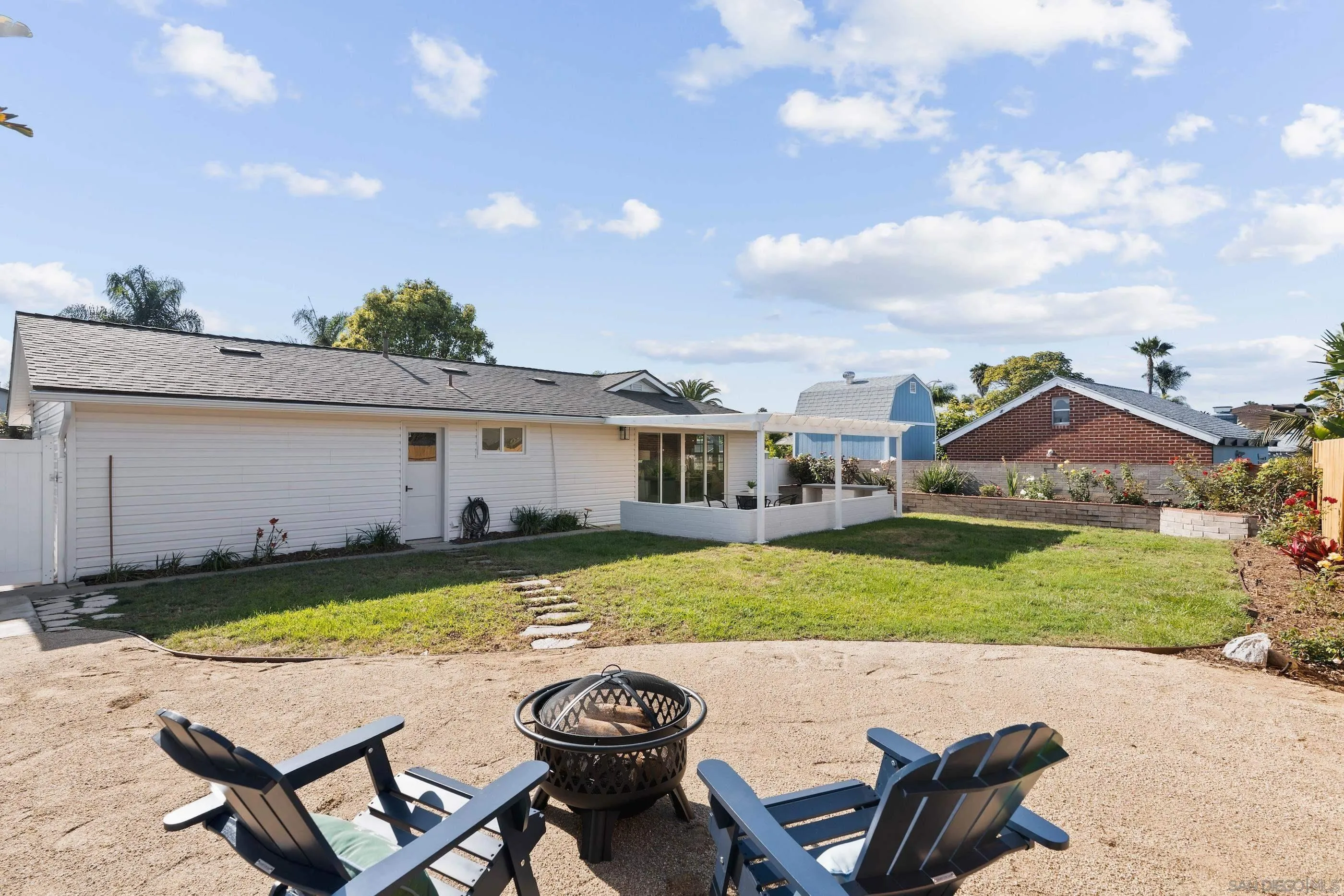 4539 La Crosse Ave