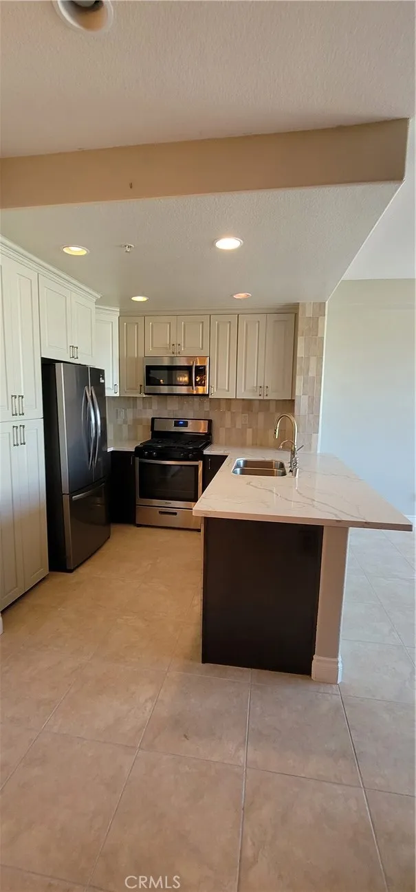 1760 E Palomar Street Unit 307