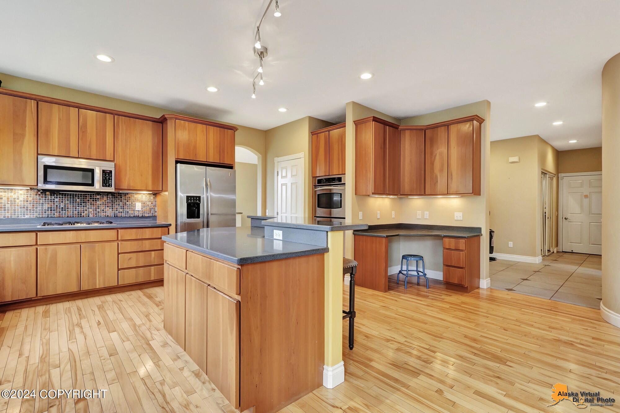 5300 Wood Hall Drive