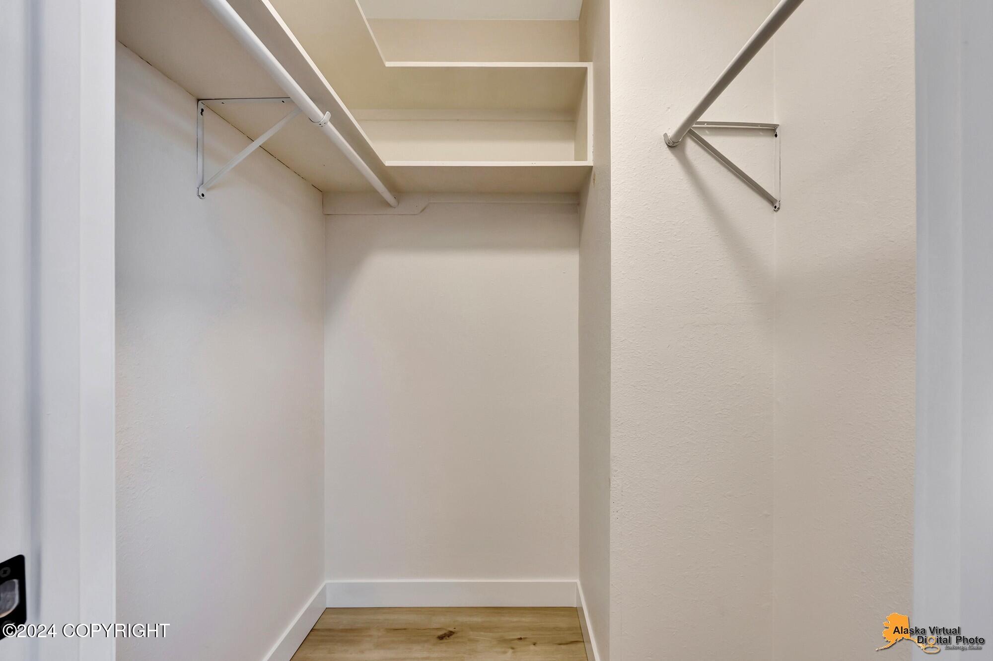 7608 Snow View Drive