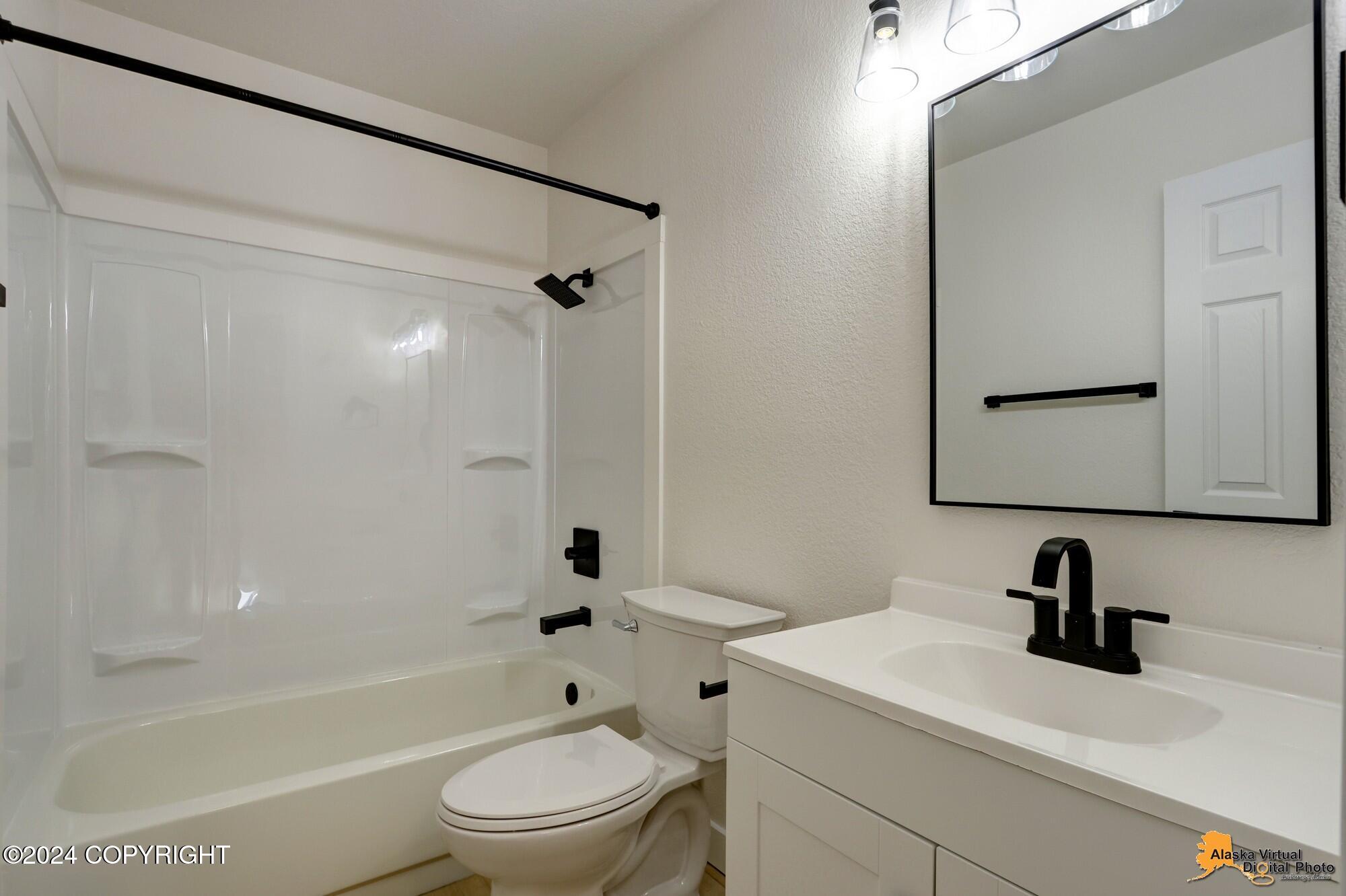 7608 Snow View Drive