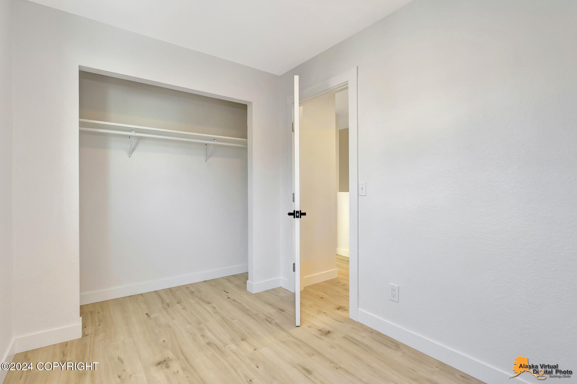 7608 Snow View Drive