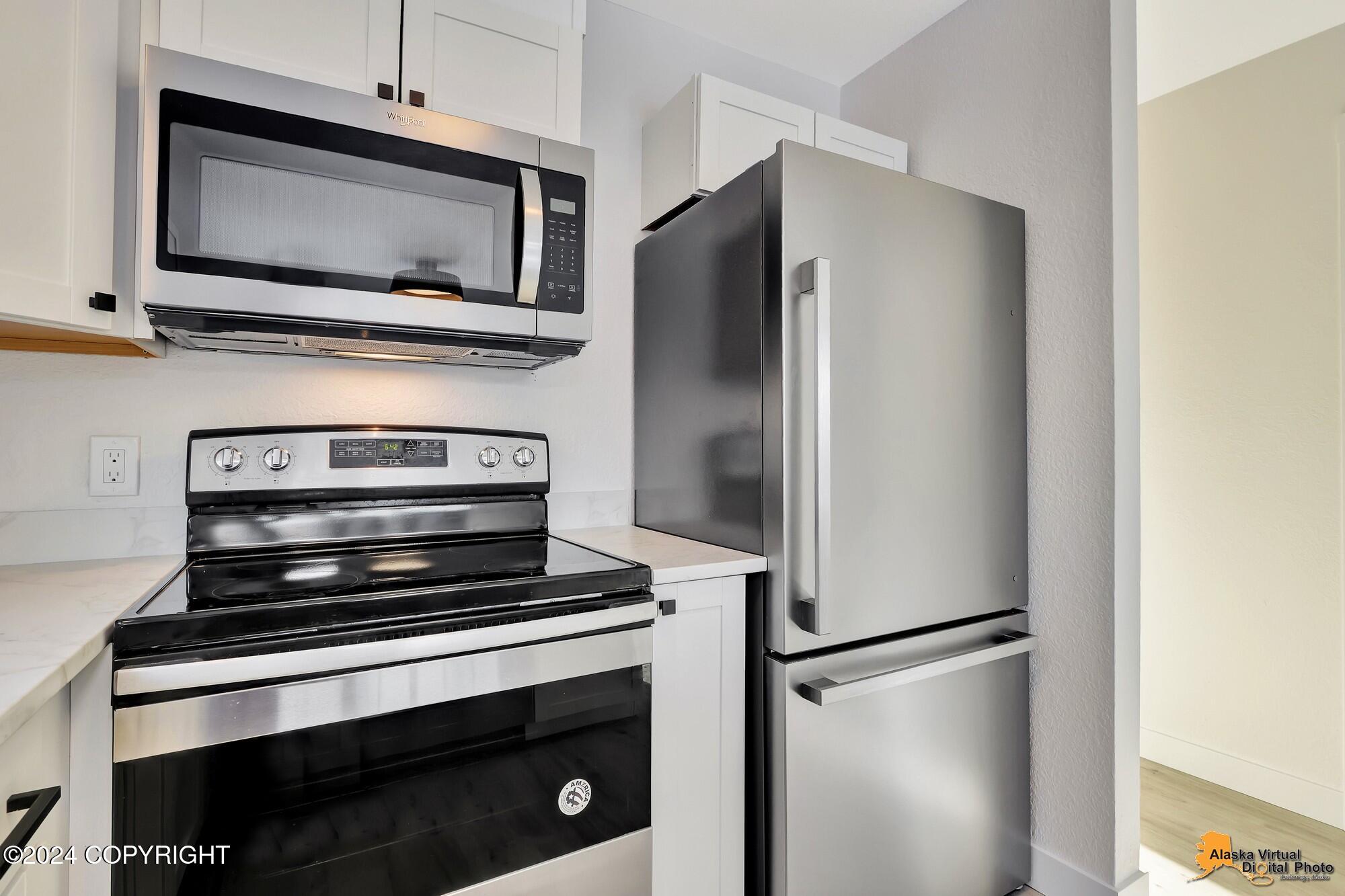 7608 Snow View Drive