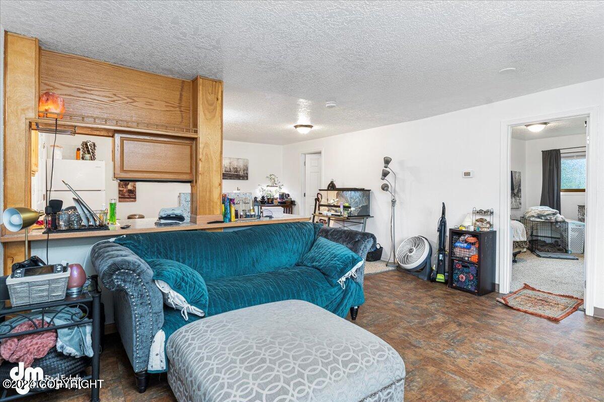 2703 Klamath Drive