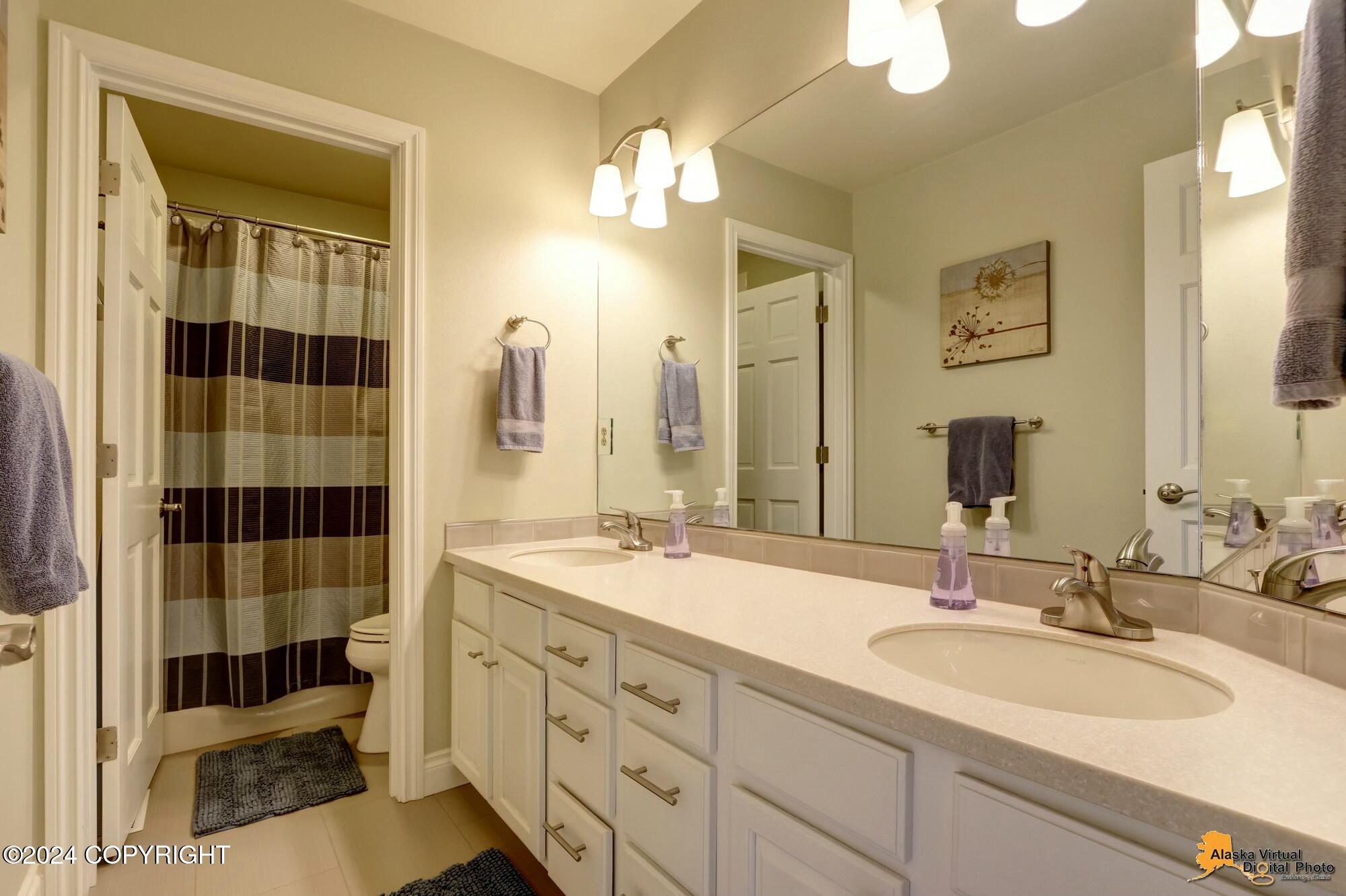 5522 Woodshire Circle