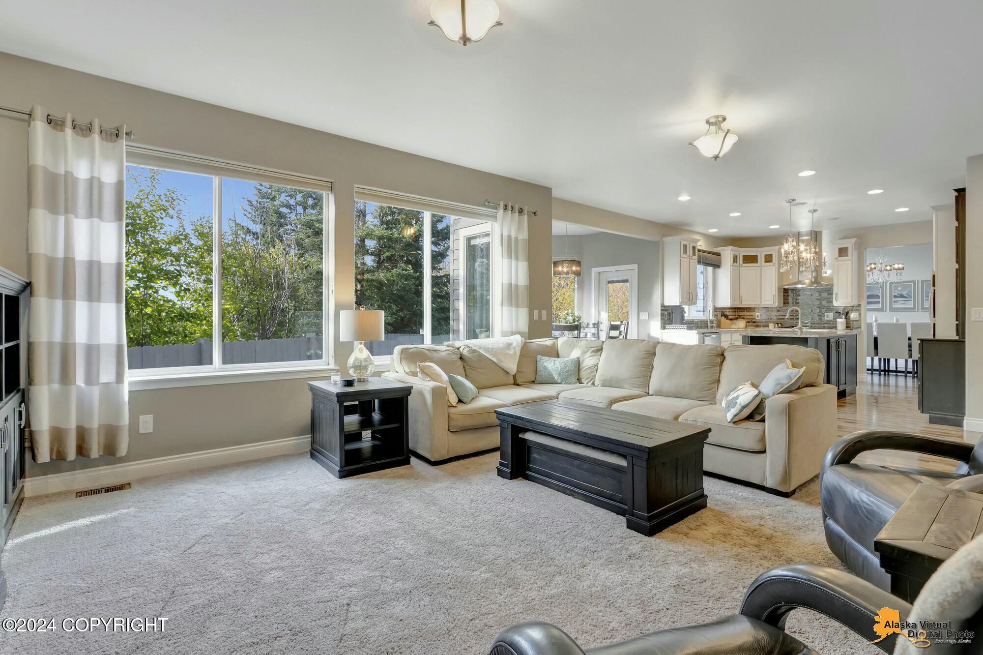 5522 Woodshire Circle