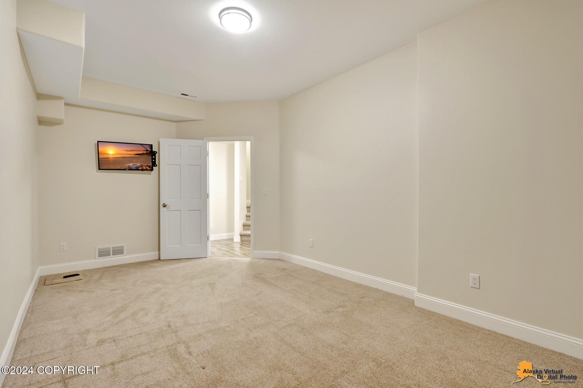 5522 Woodshire Circle