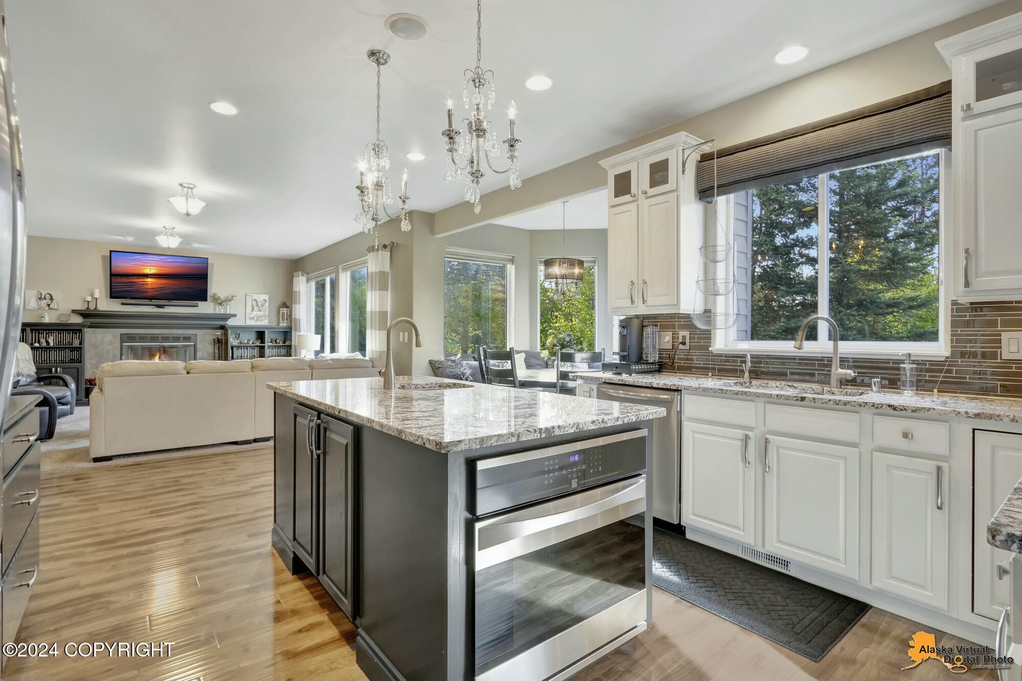 5522 Woodshire Circle
