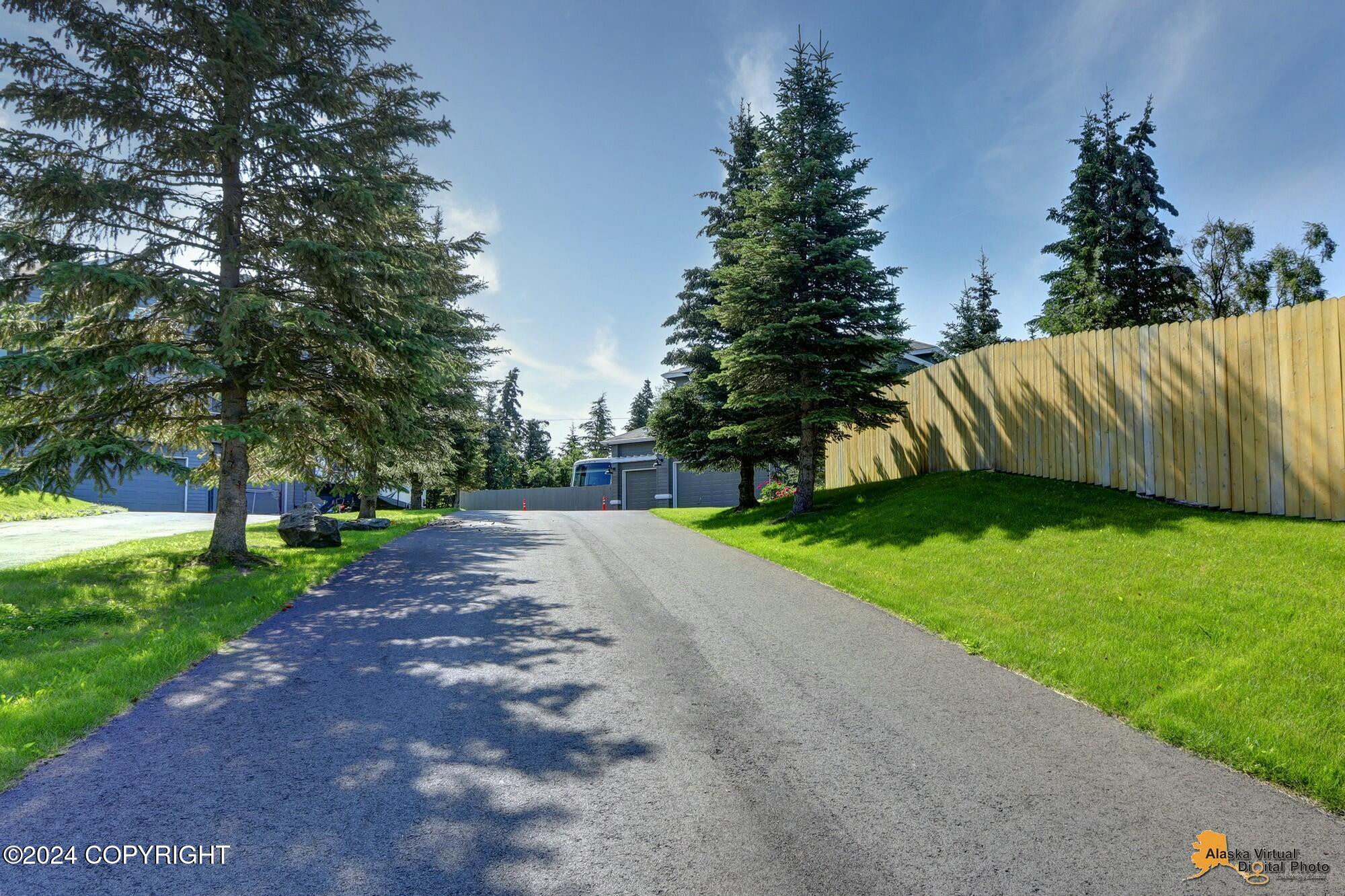 5522 Woodshire Circle