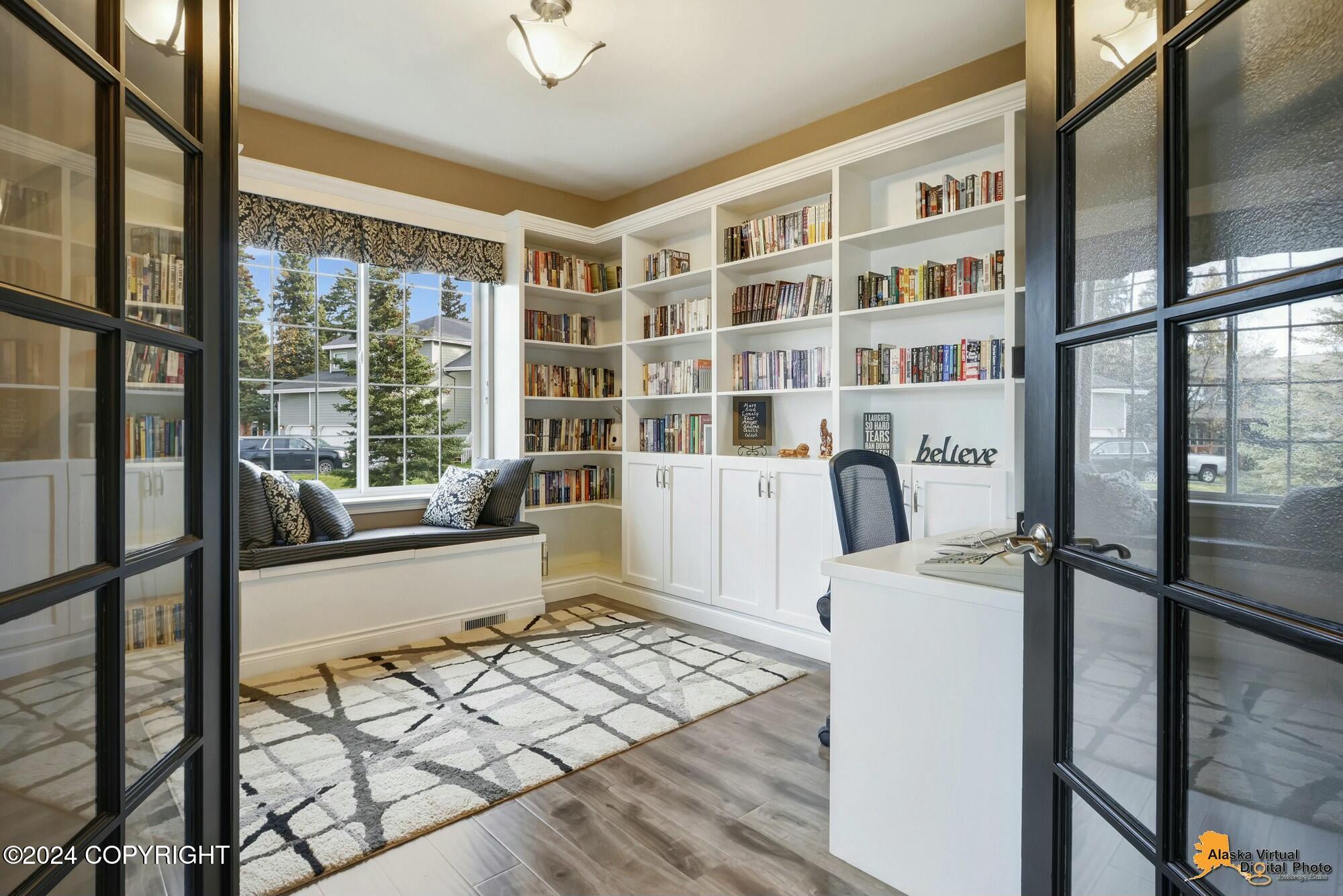 5522 Woodshire Circle