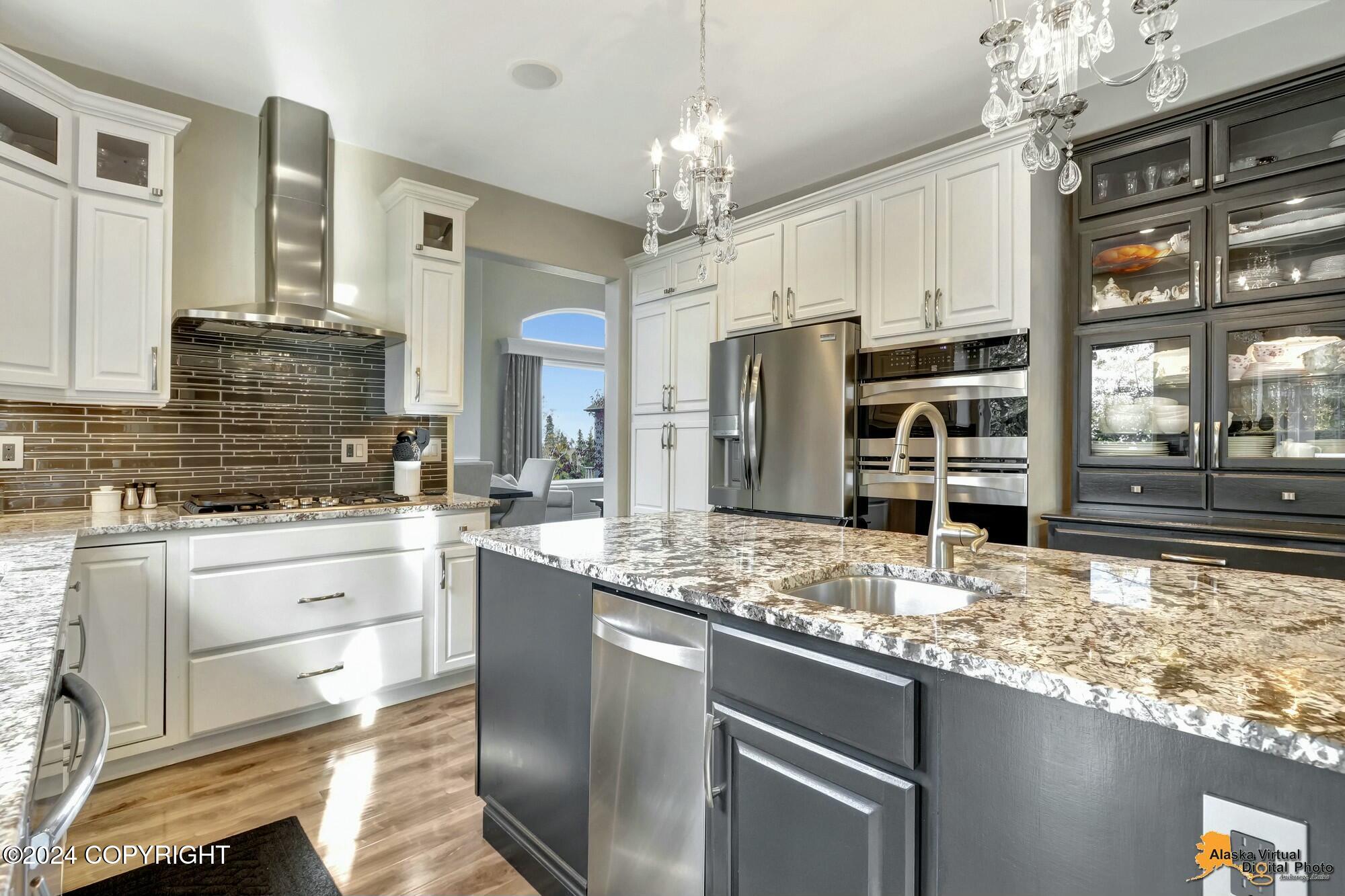 5522 Woodshire Circle