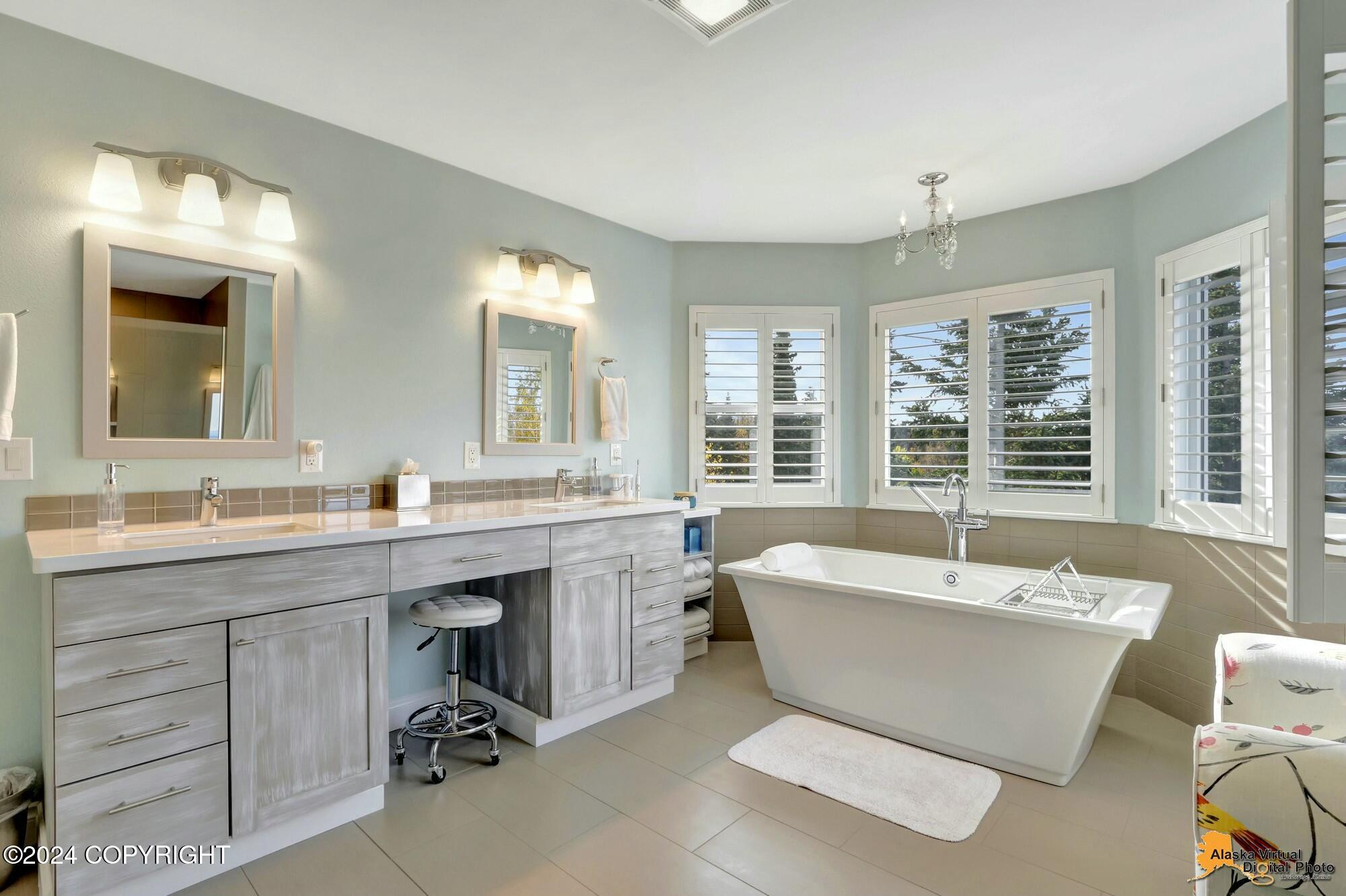 5522 Woodshire Circle
