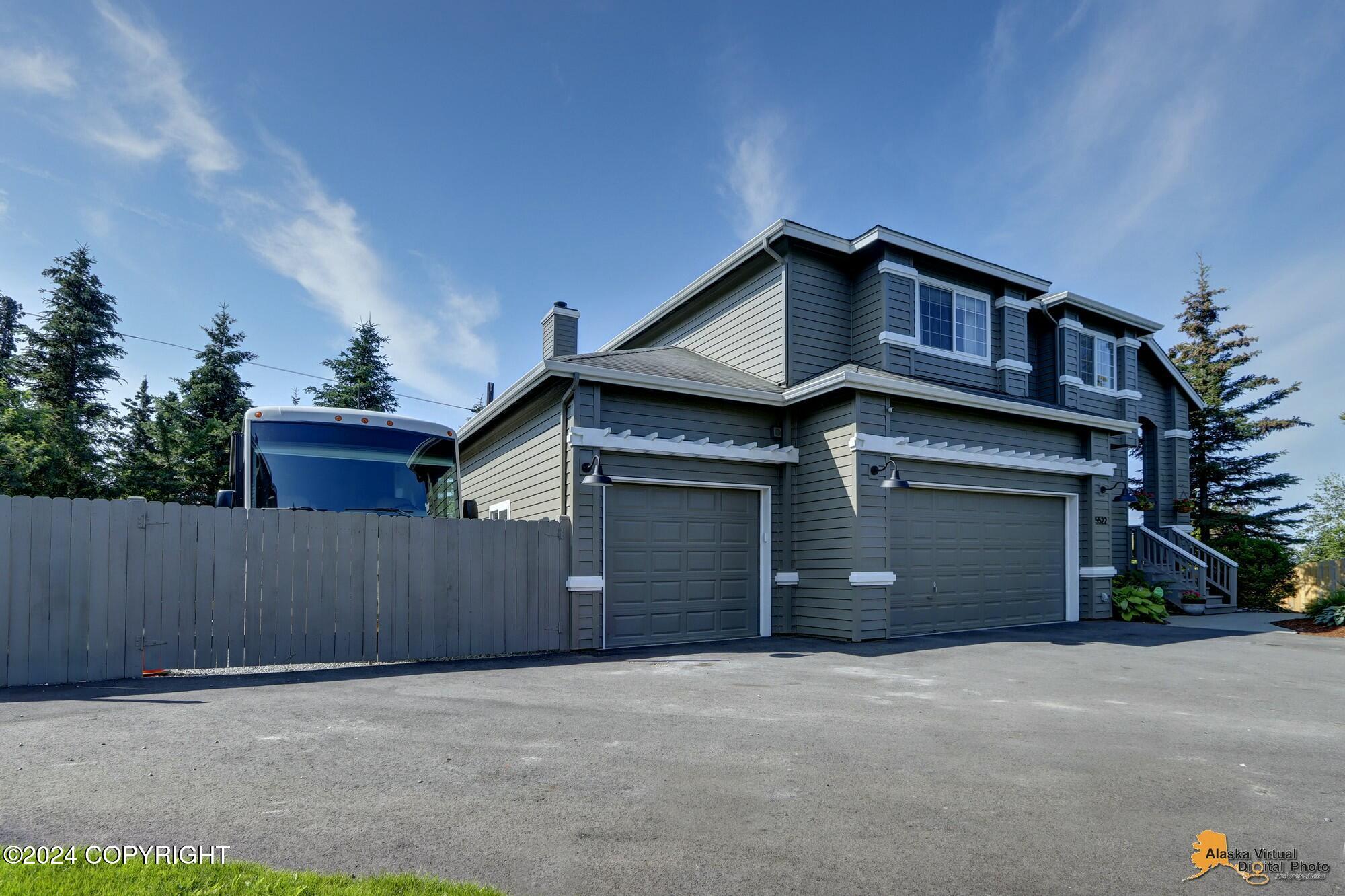 5522 Woodshire Circle