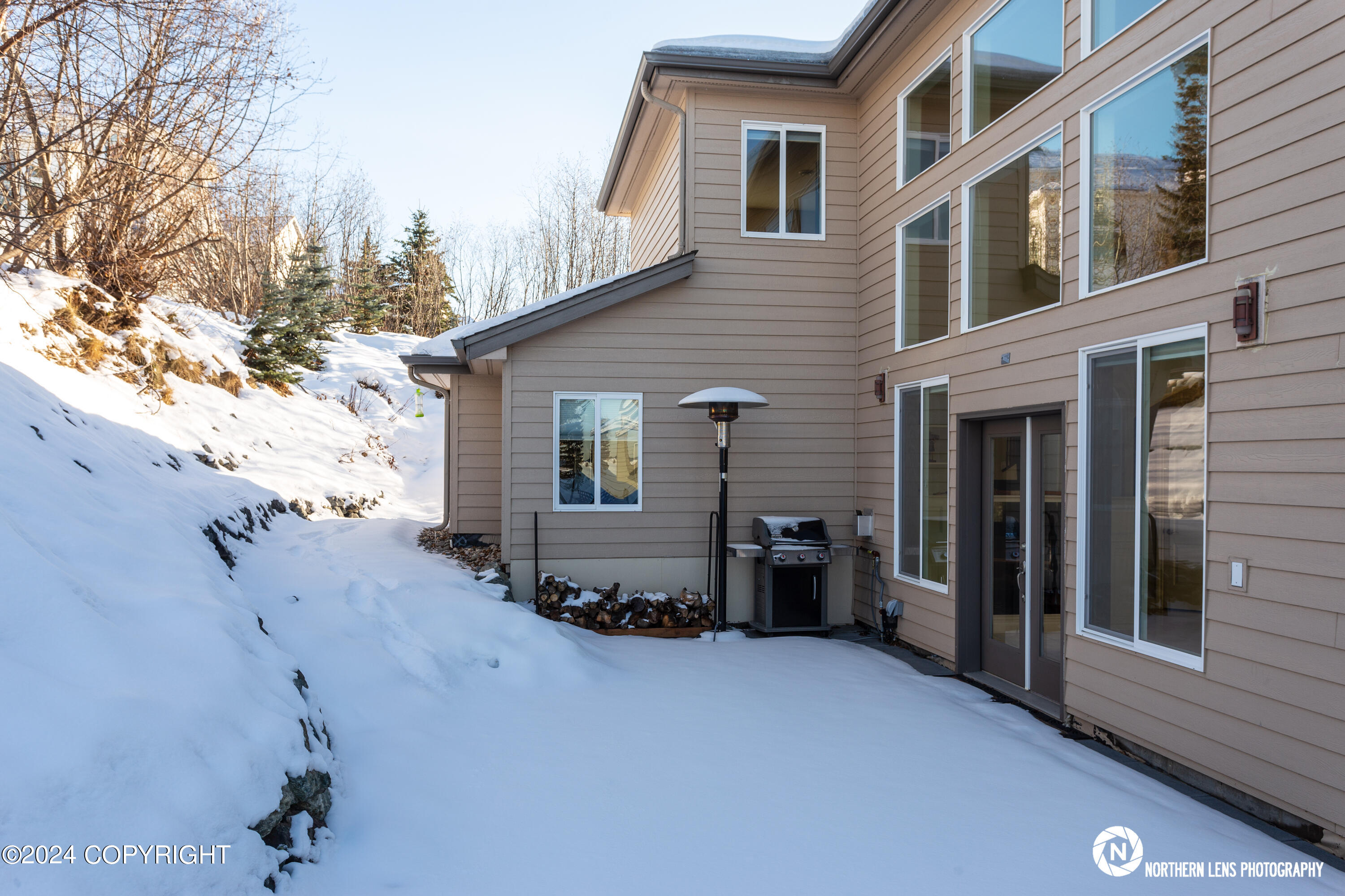 16701 Woods Pointe Circle