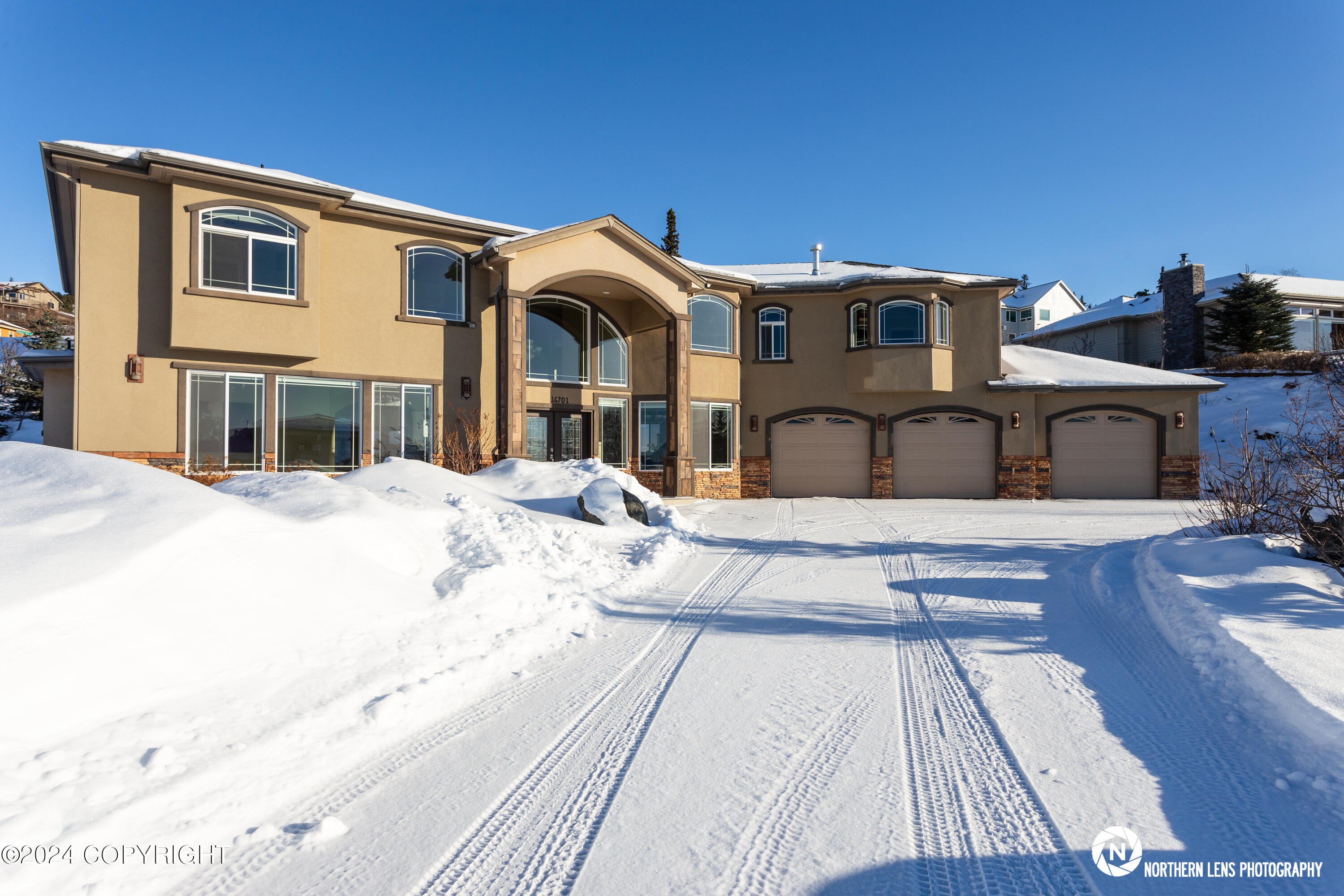 16701 Woods Pointe Circle