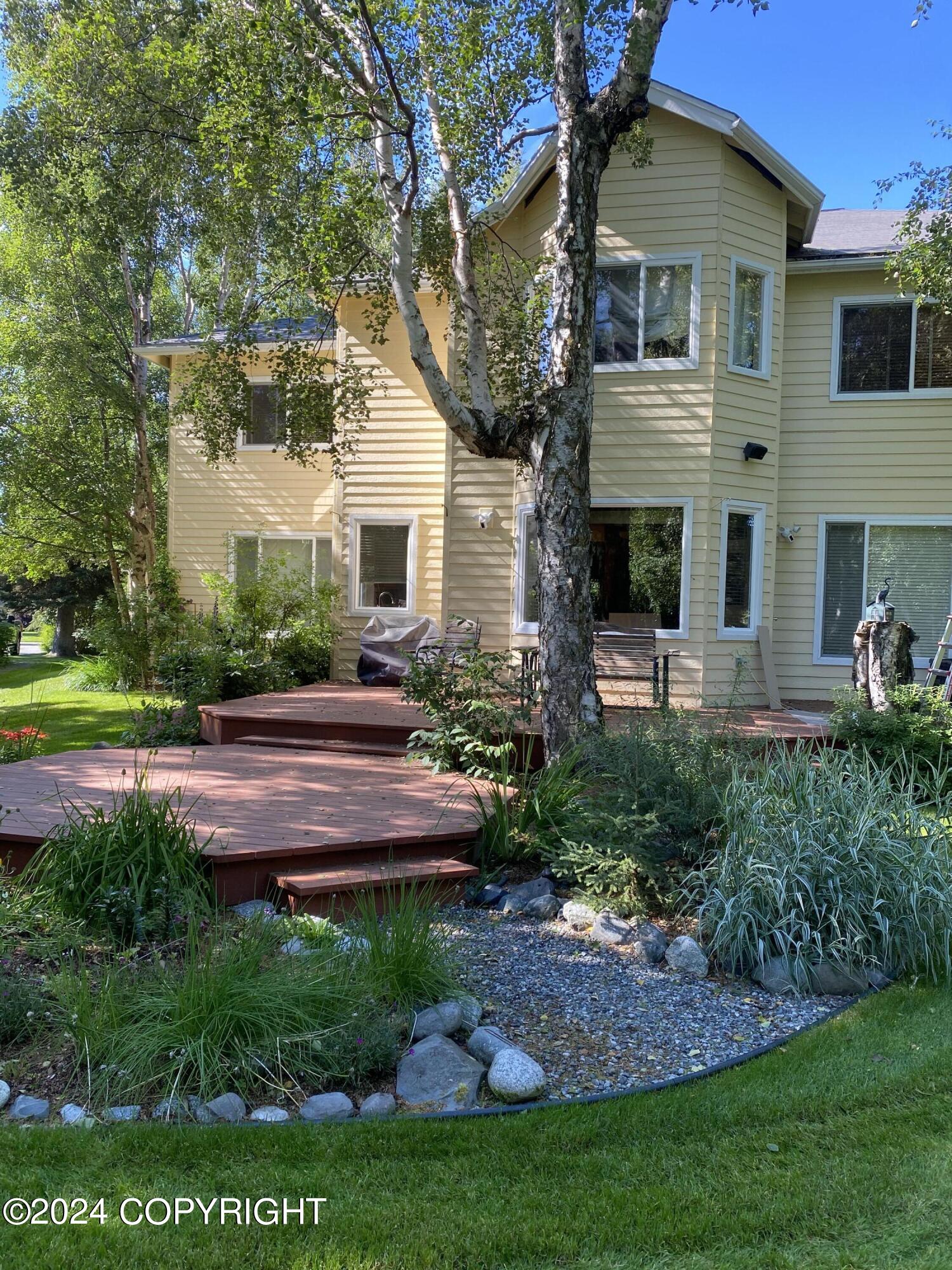 720 Botanical Heights Circle