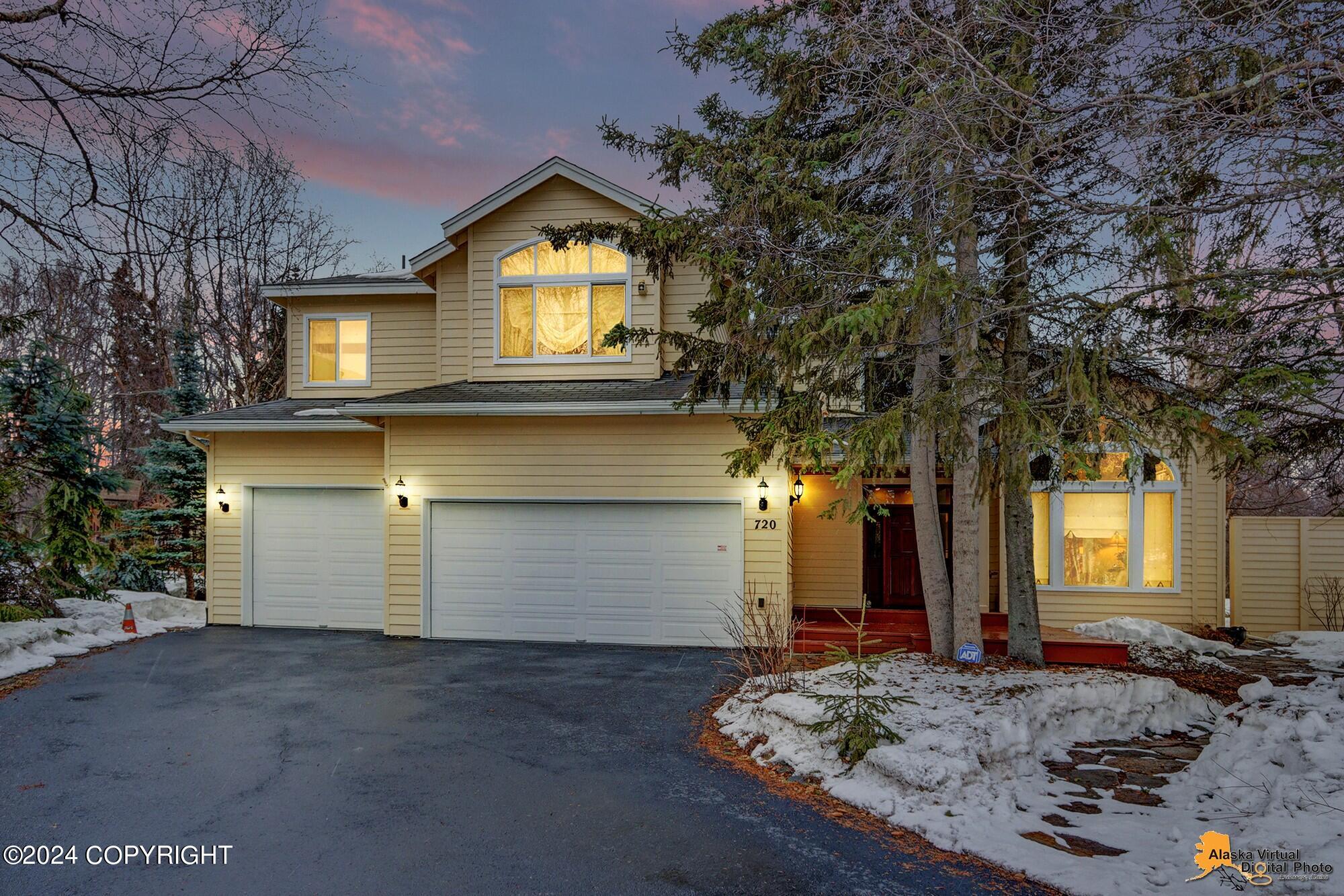 720 Botanical Heights Circle