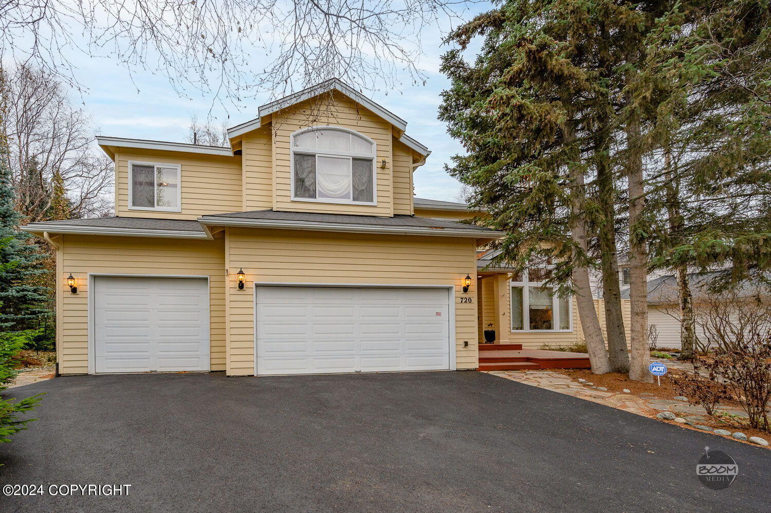 720 Botanical Heights Circle