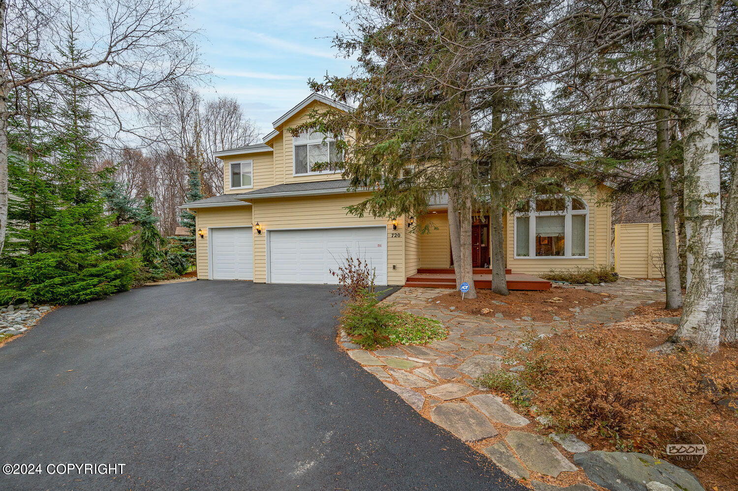 720 Botanical Heights Circle