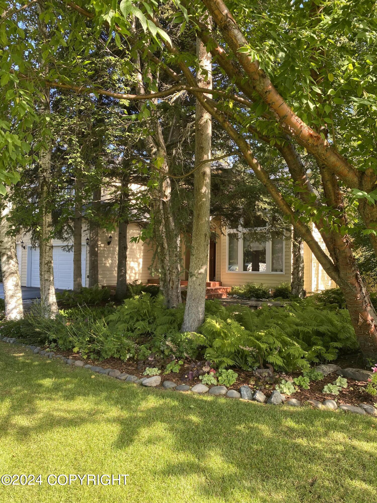 720 Botanical Heights Circle