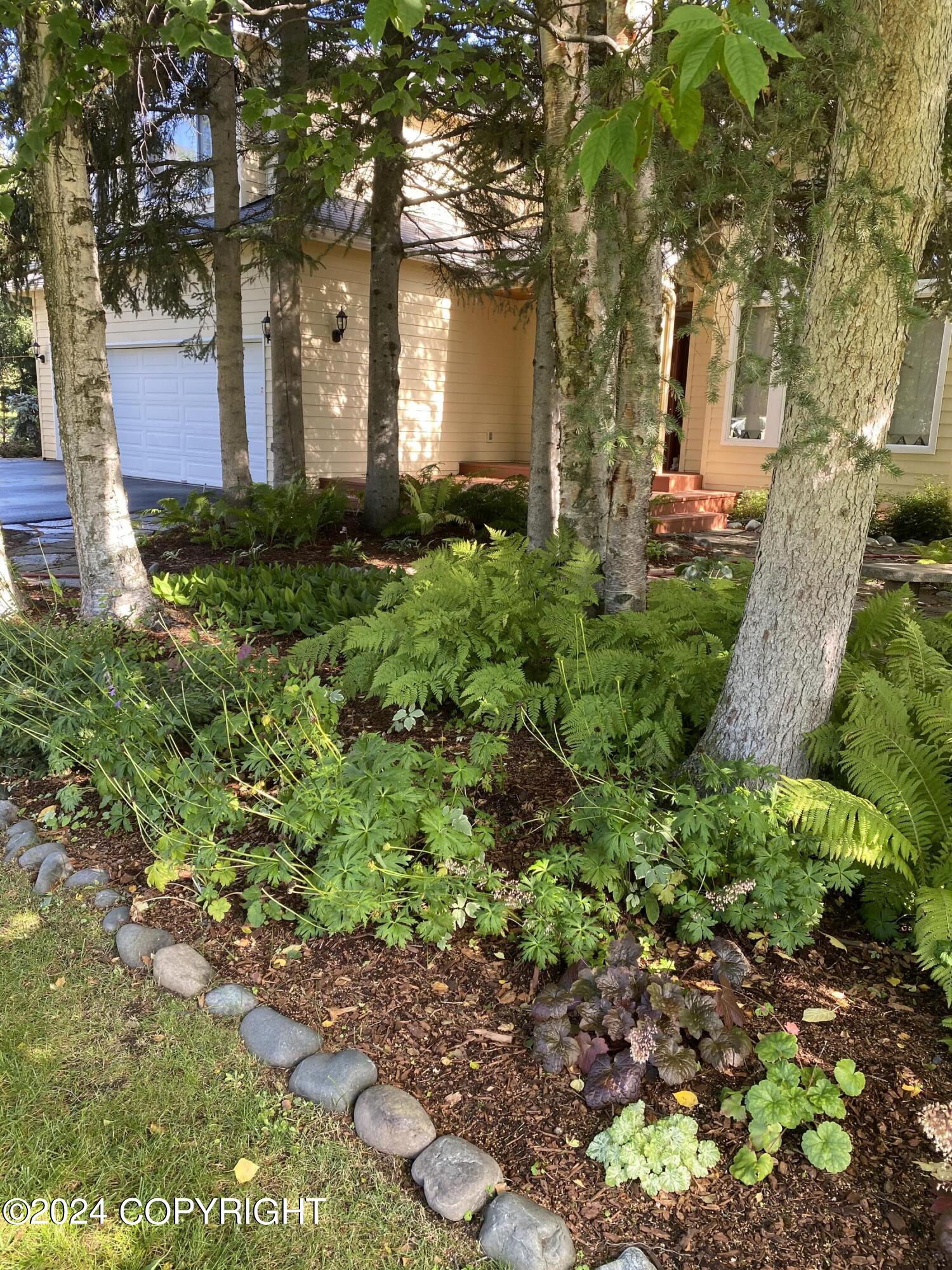 720 Botanical Heights Circle