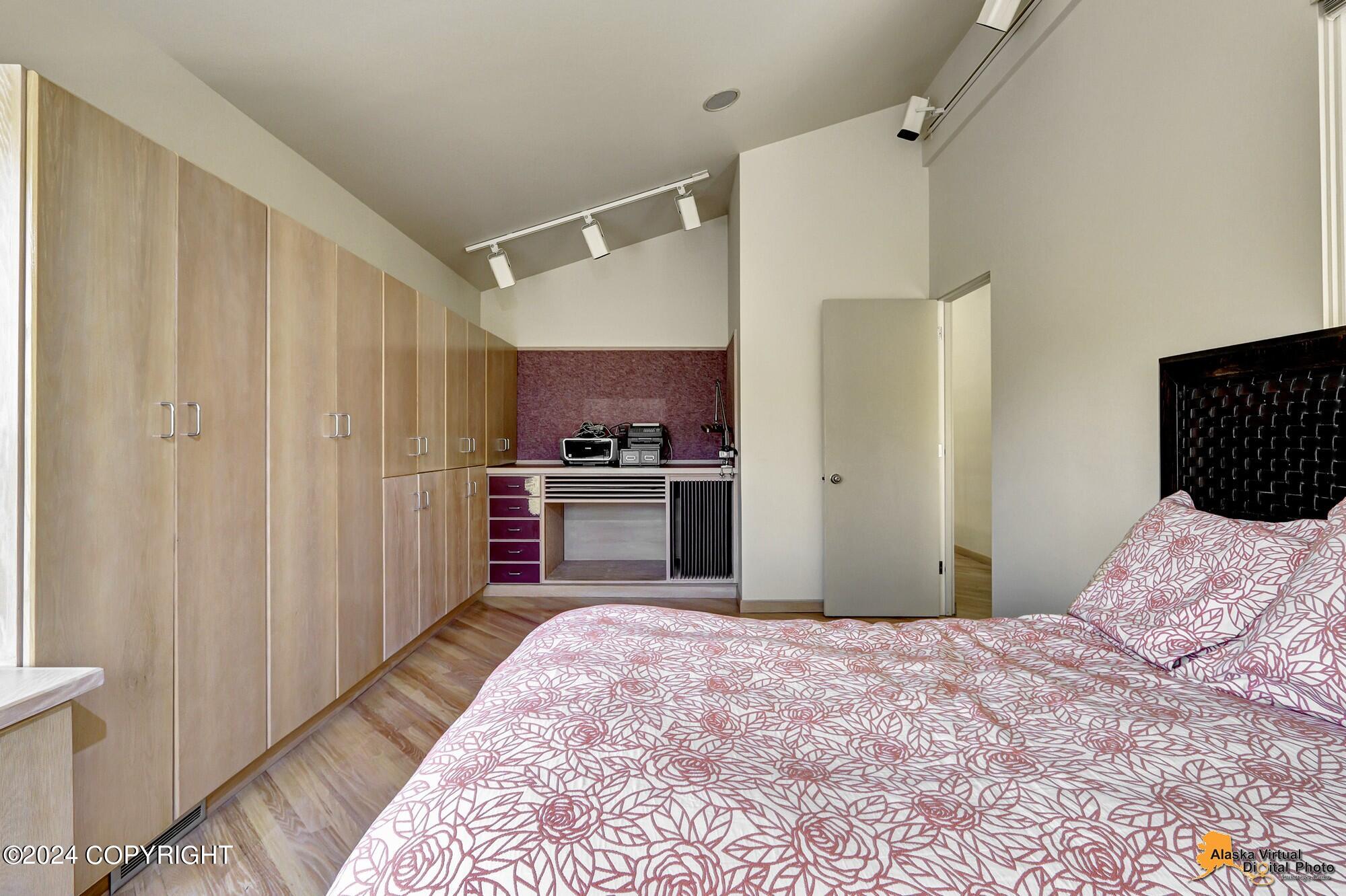 6960 W Dimond Boulevard