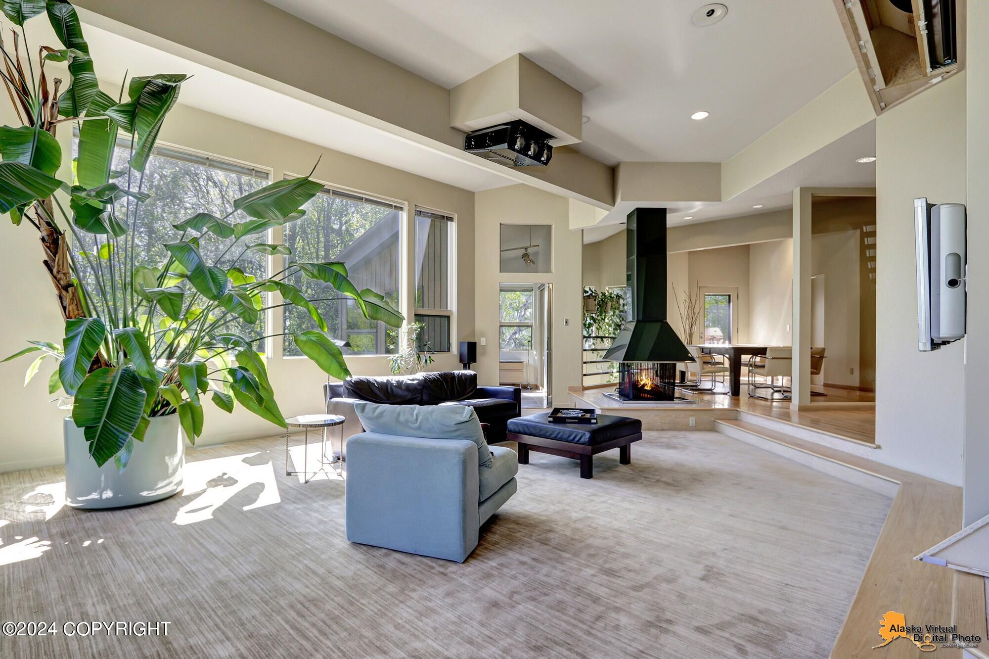 6960 W Dimond Boulevard