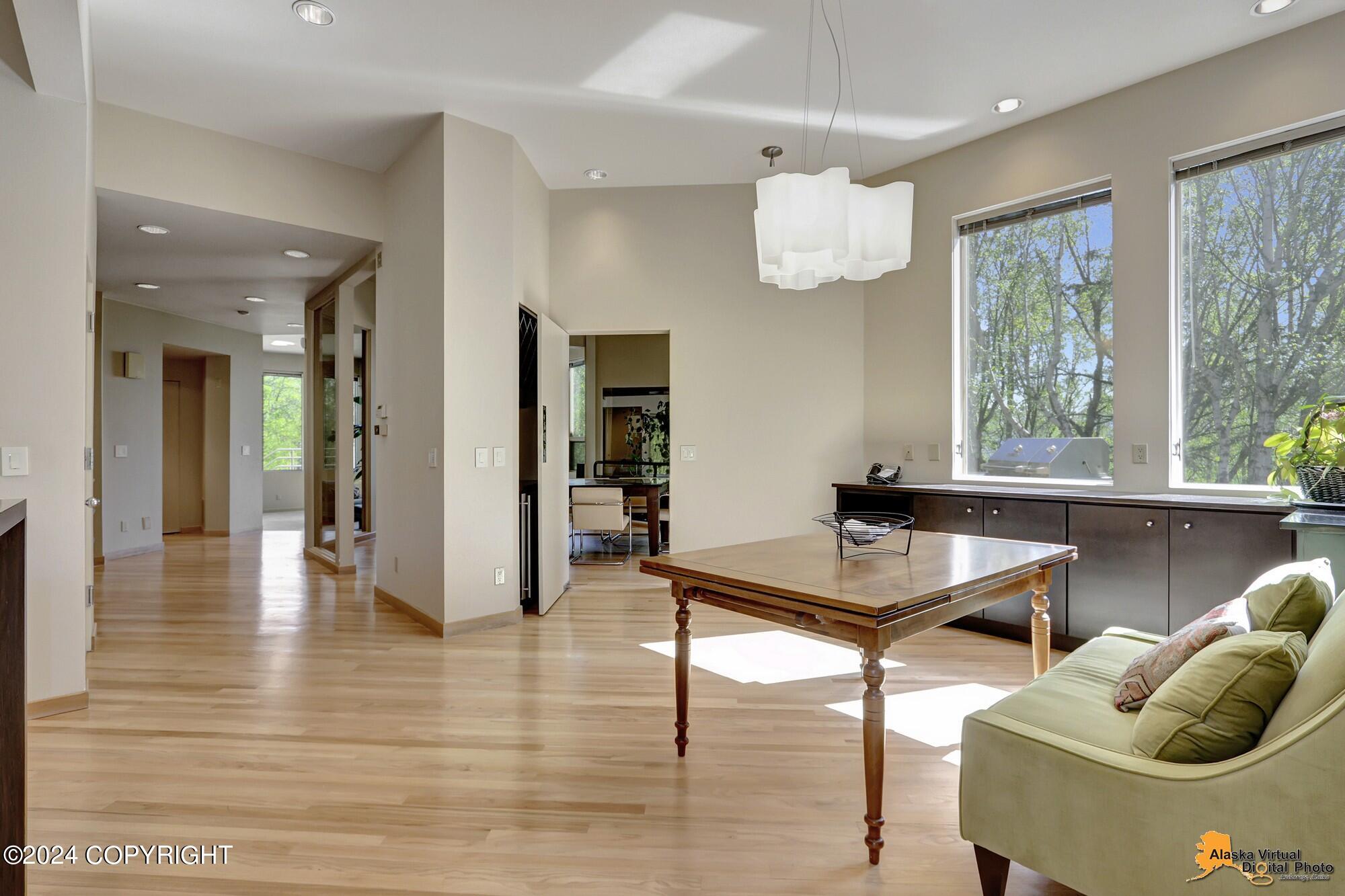 6960 W Dimond Boulevard