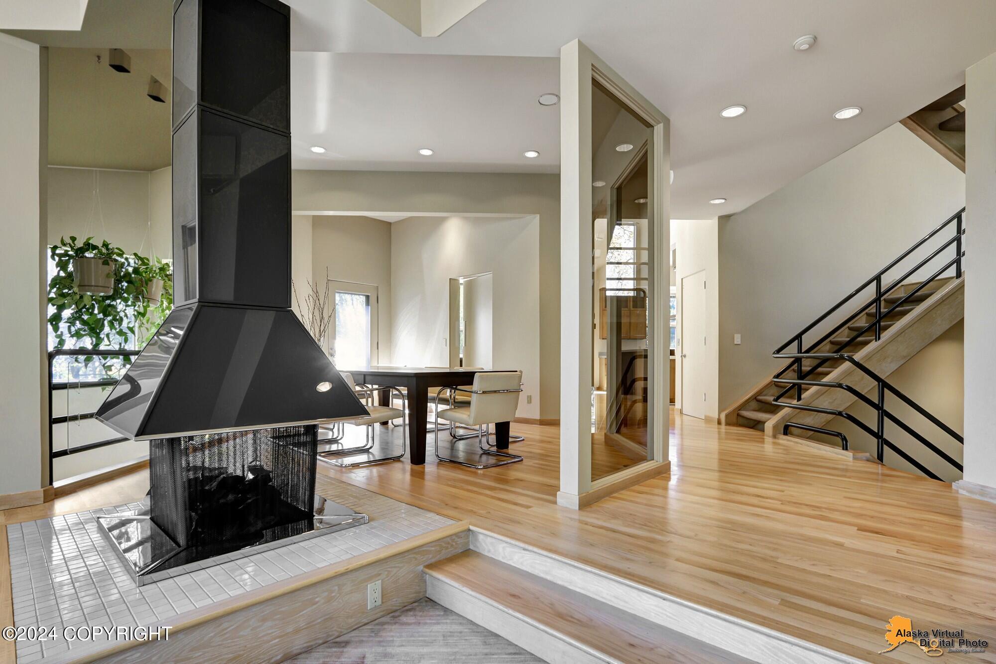 6960 W Dimond Boulevard