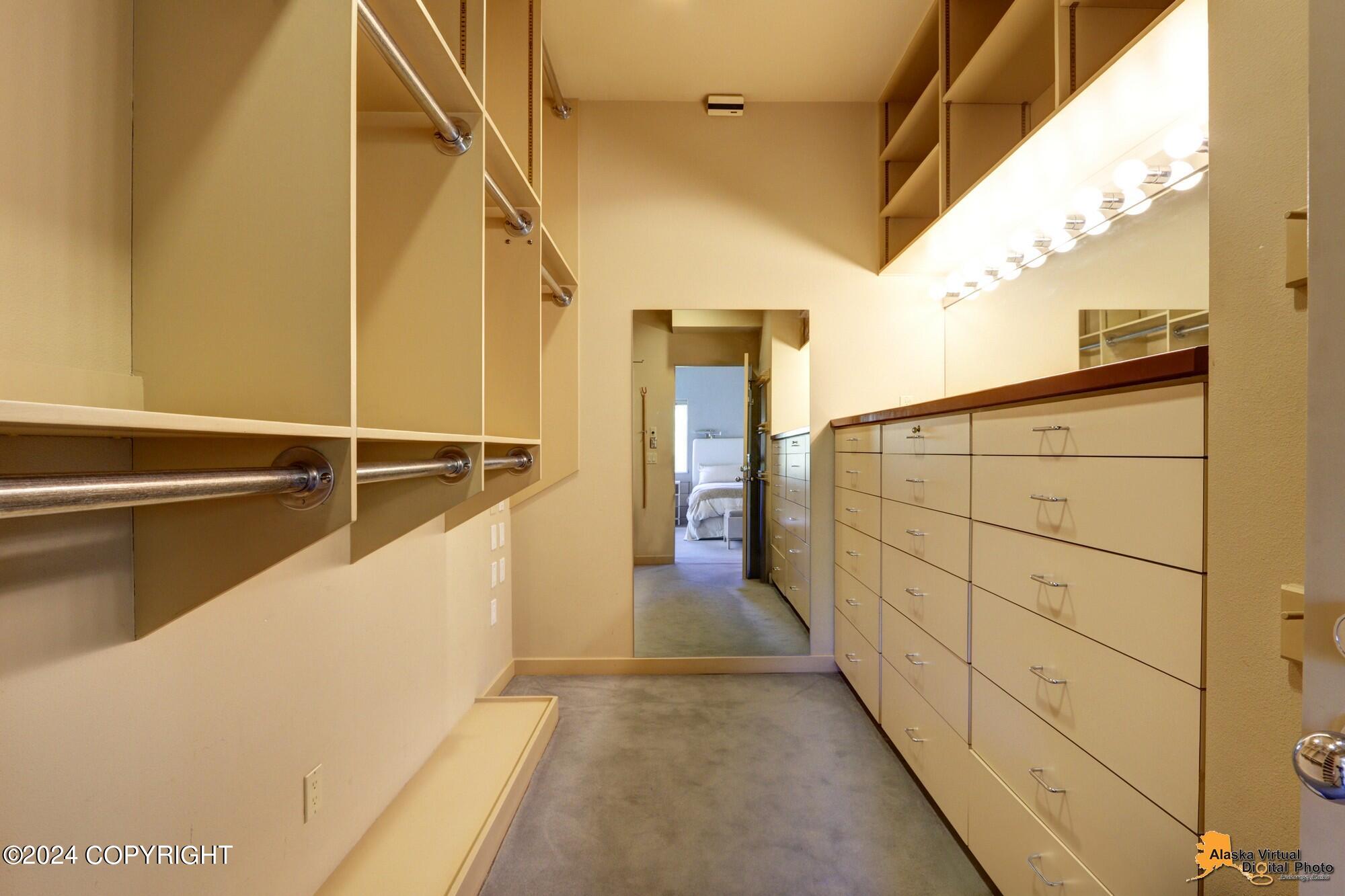 6960 W Dimond Boulevard