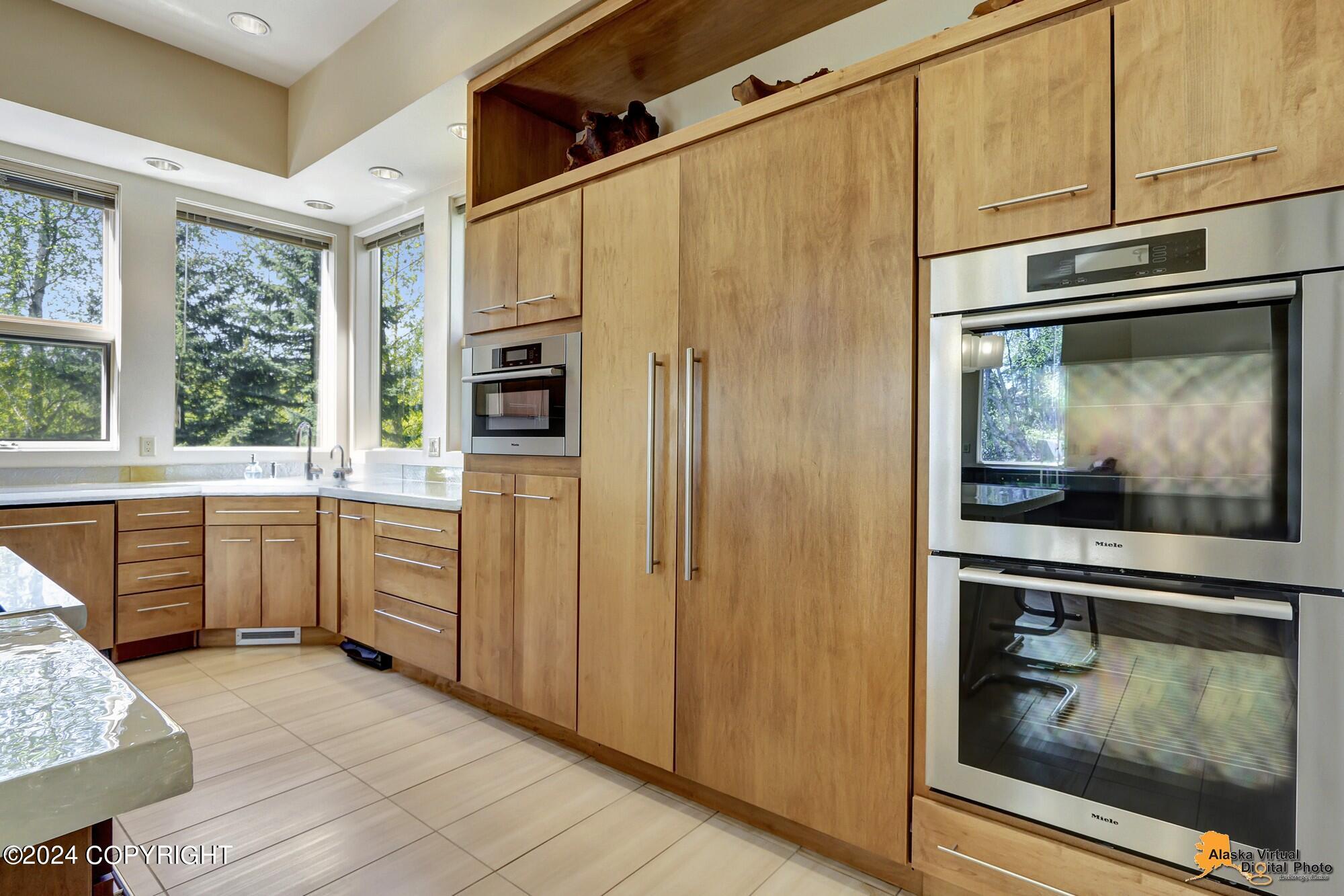 6960 W Dimond Boulevard