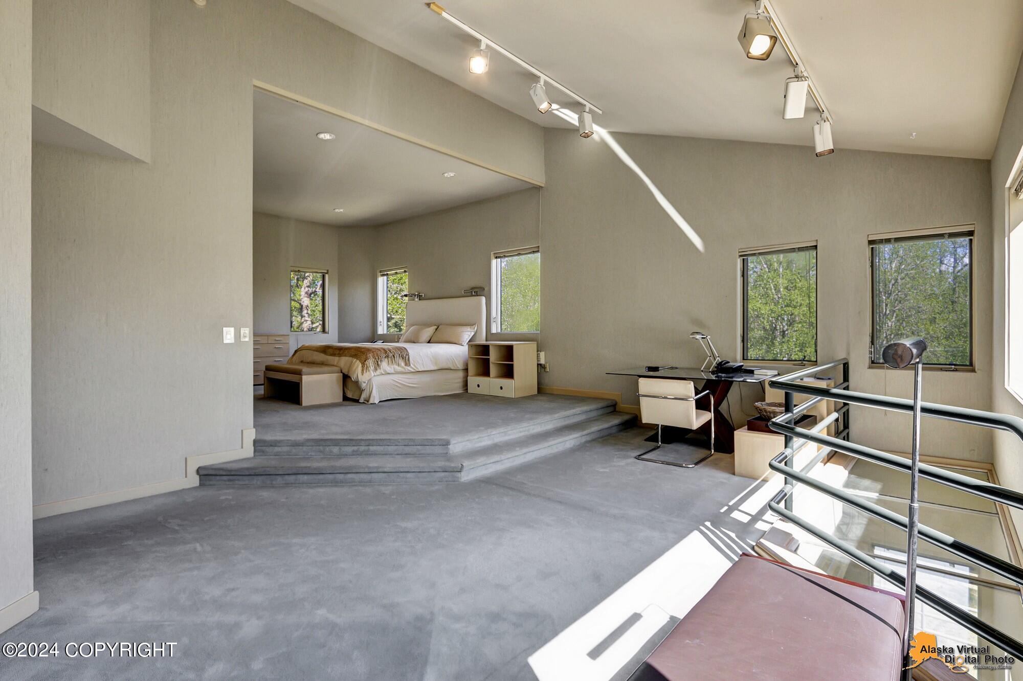 6960 W Dimond Boulevard