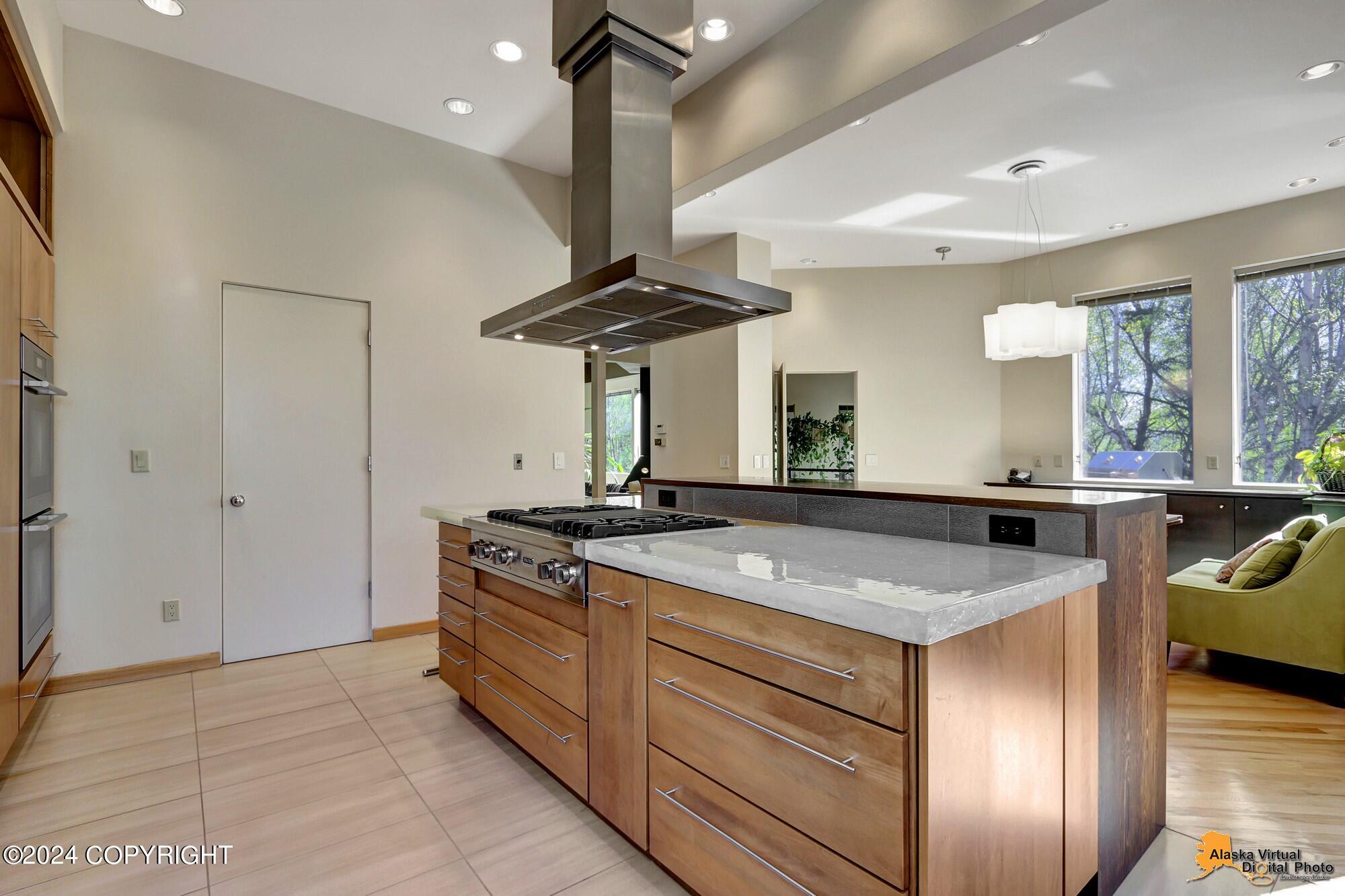 6960 W Dimond Boulevard