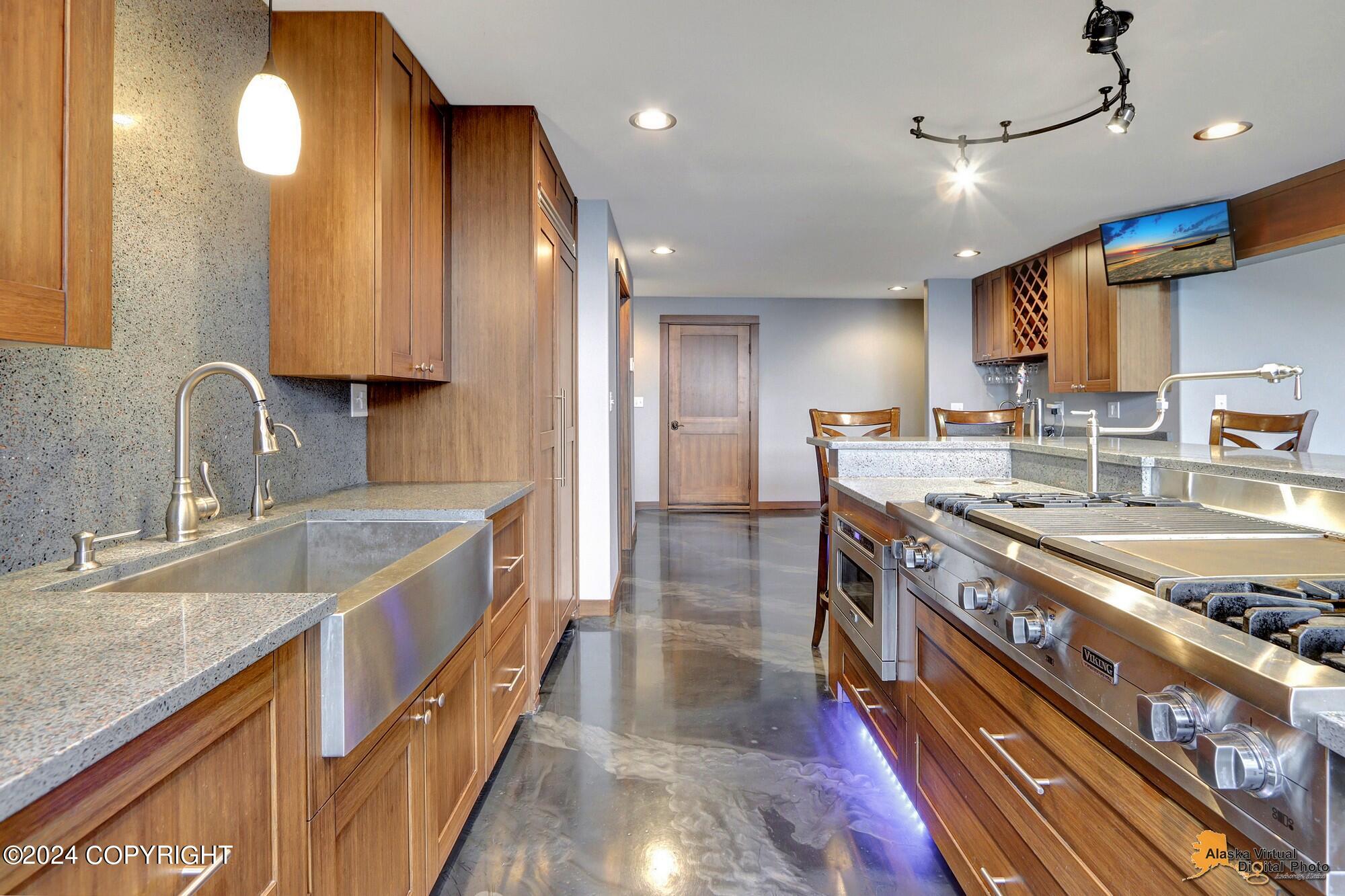 16040 Honey Bear Circle