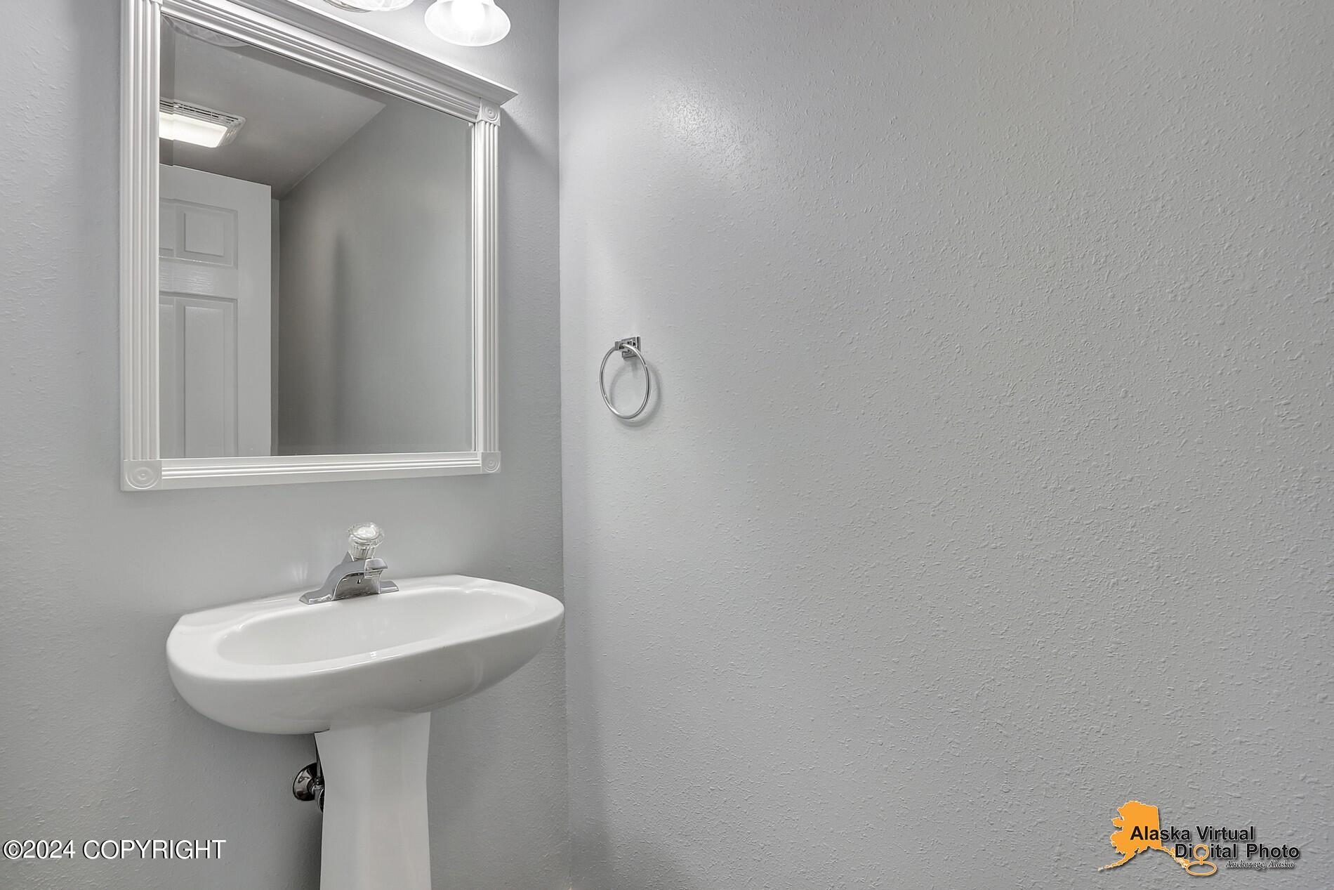 2031 E 75th Avenue # B Unit: #B