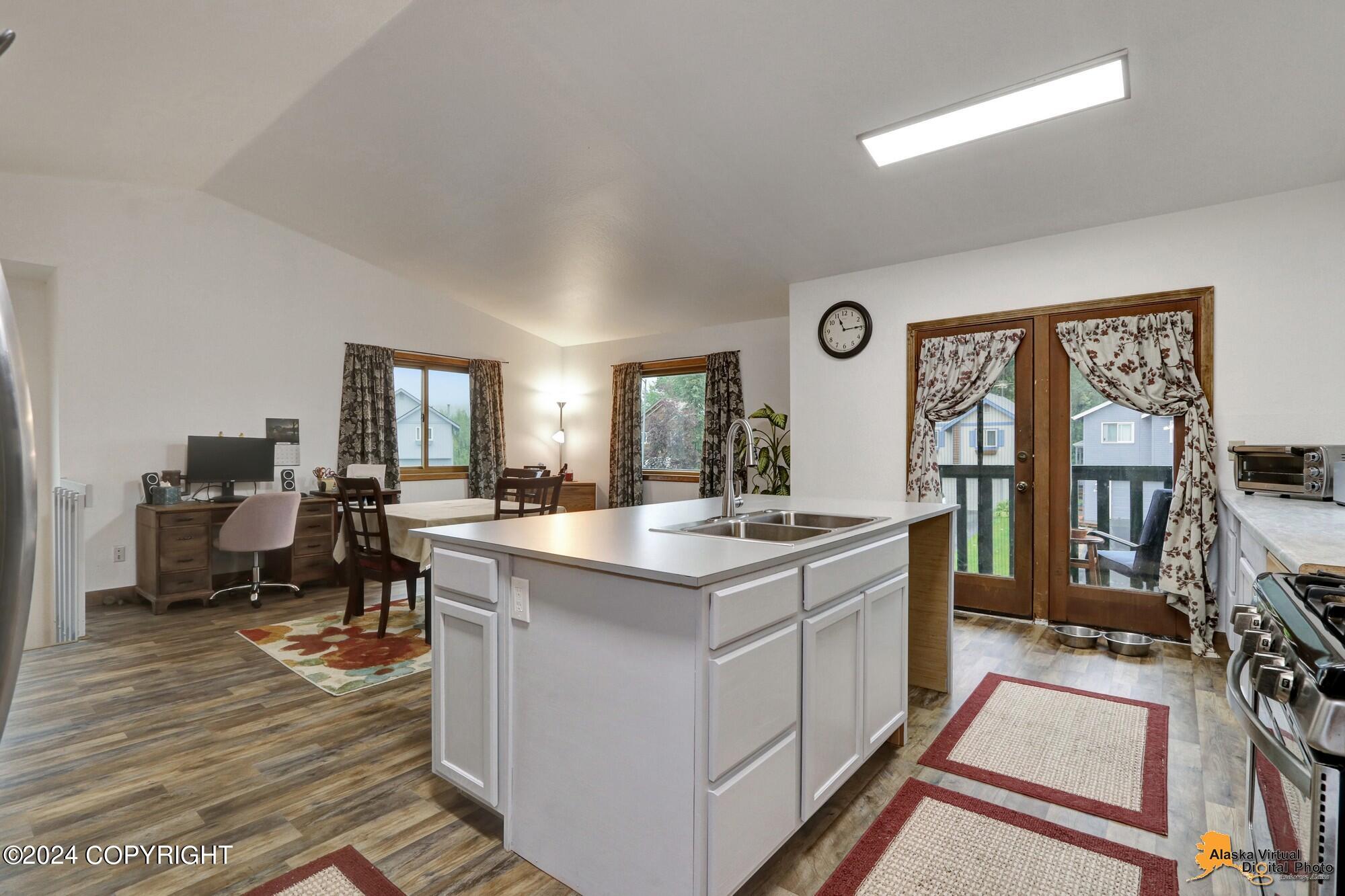 8601 Brookway Circle