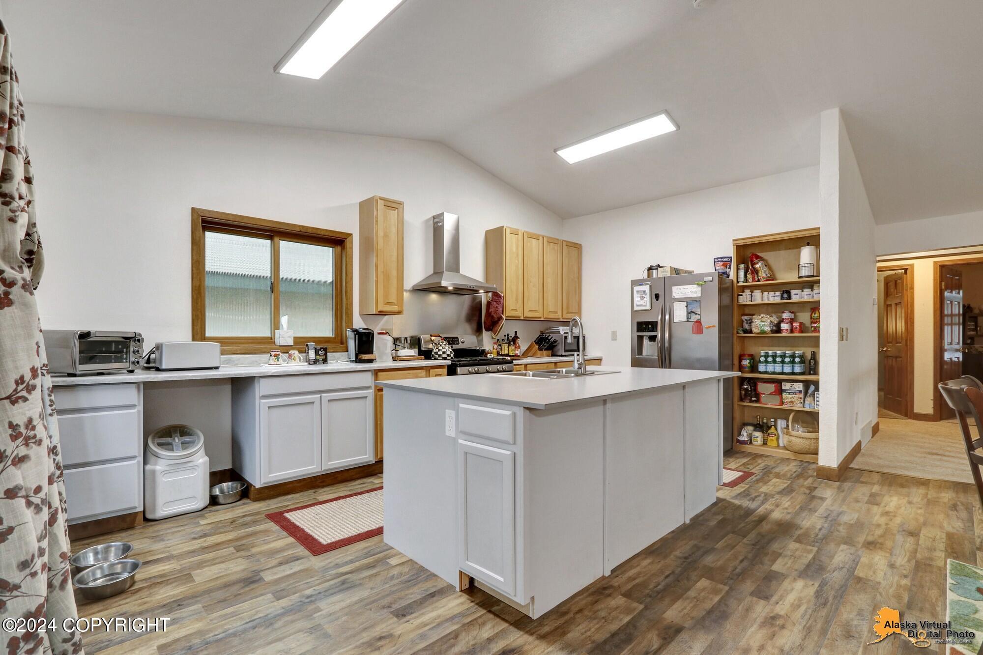 8601 Brookway Circle