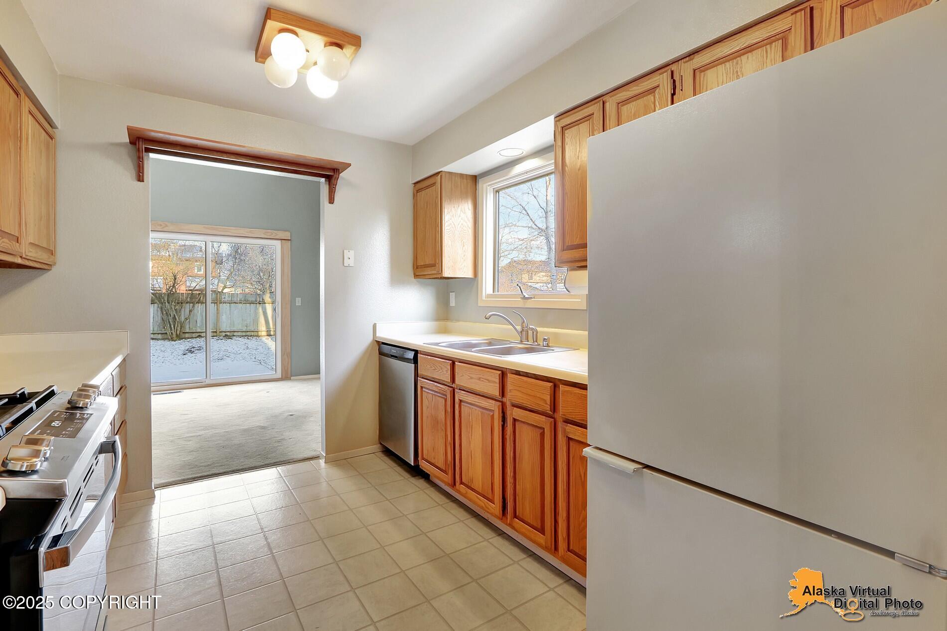 3249 Wiley Post Loop