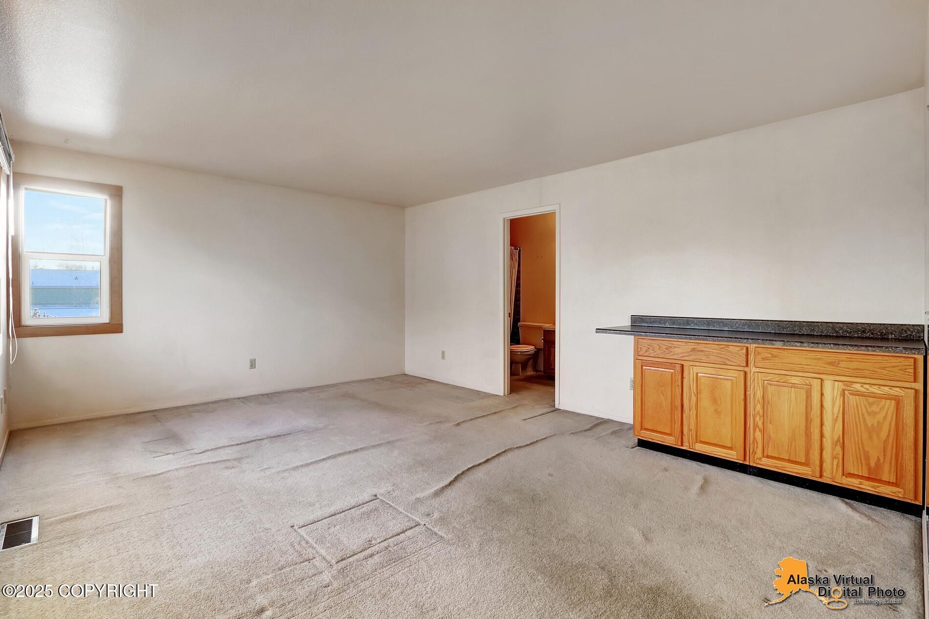 3249 Wiley Post Loop