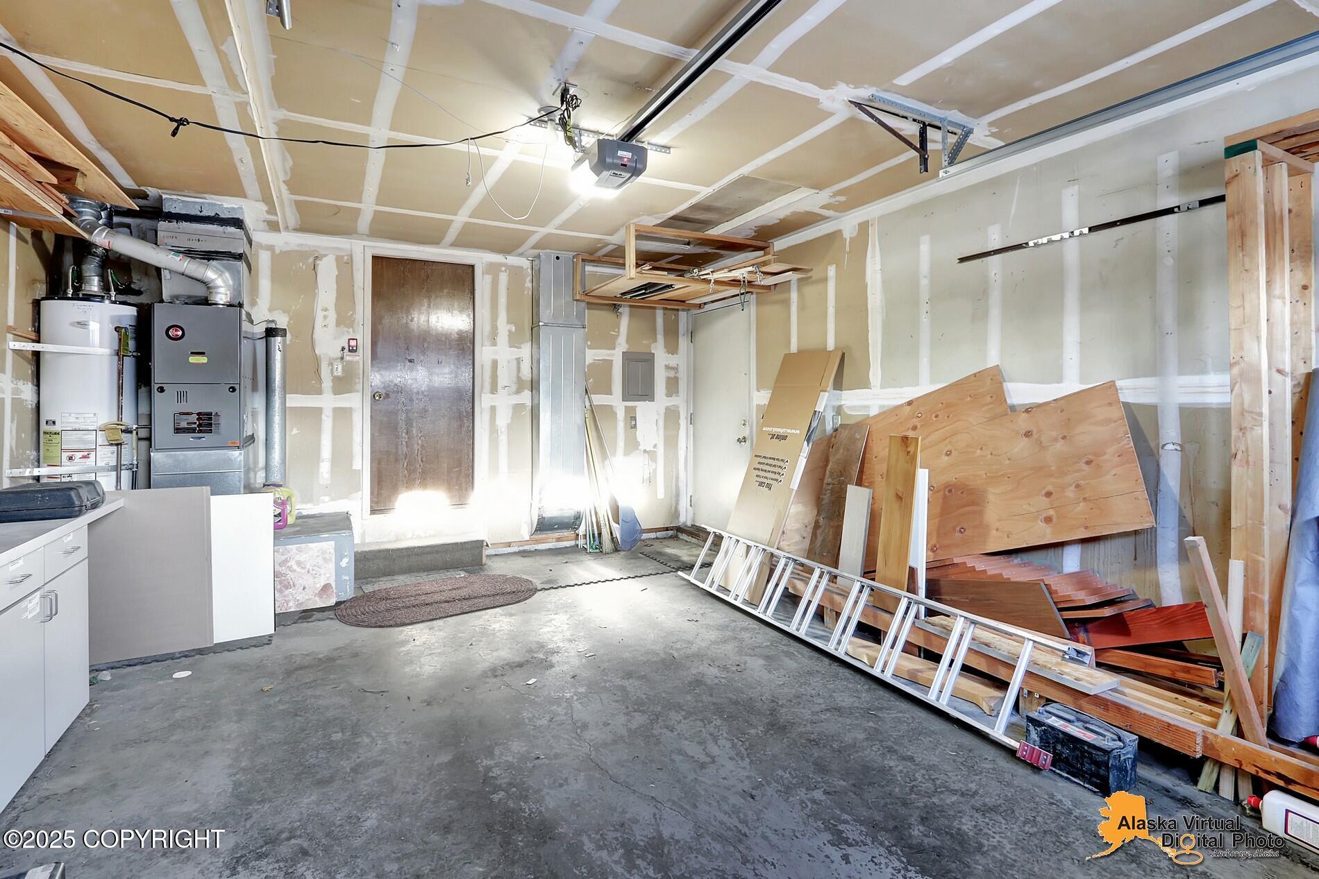 3249 Wiley Post Loop