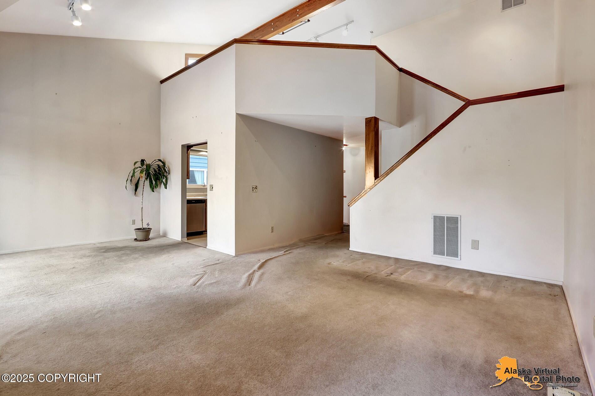 3249 Wiley Post Loop