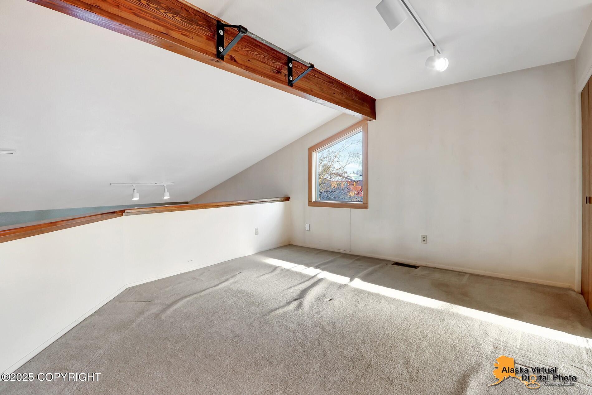 3249 Wiley Post Loop