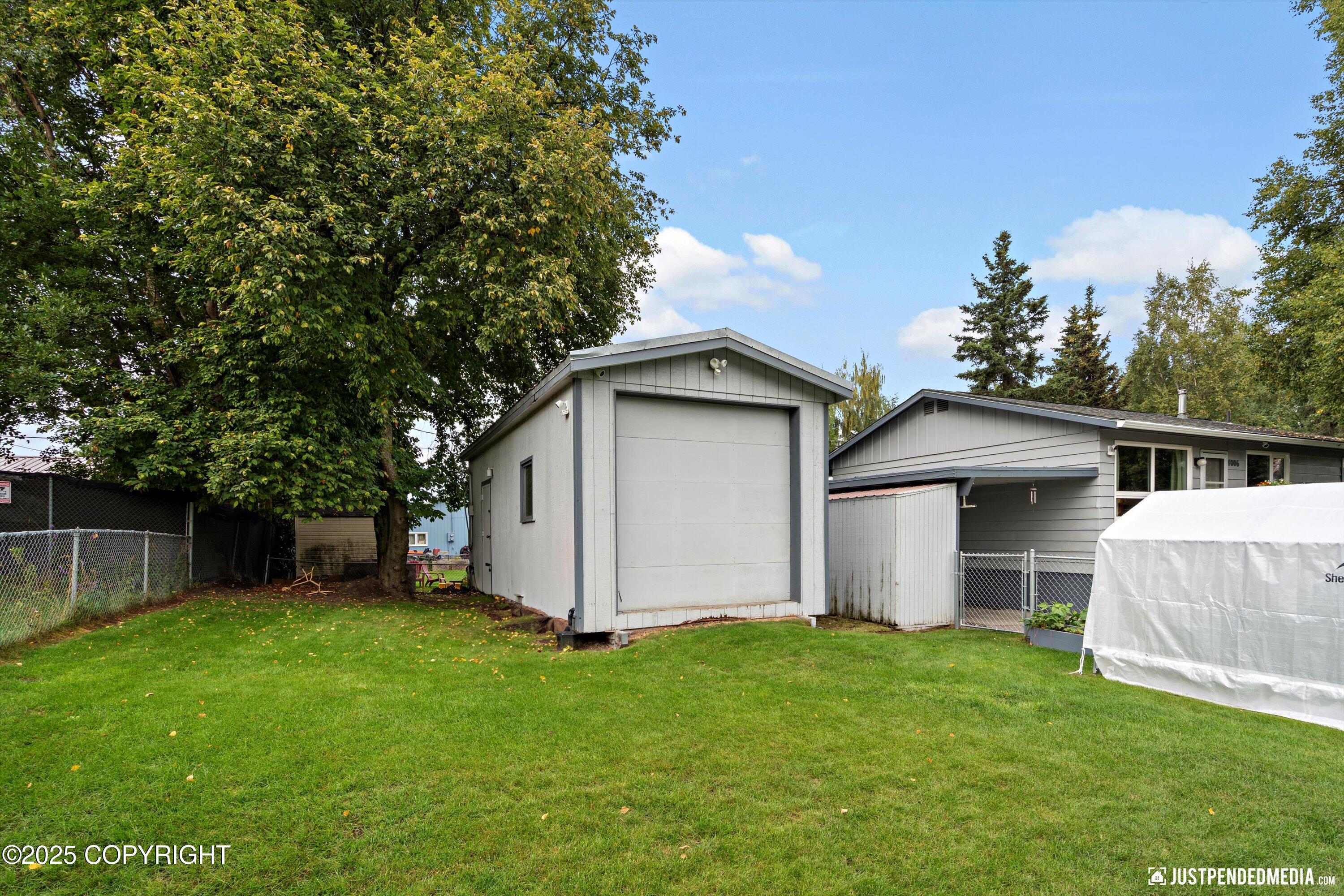 4006 Gilmore Court